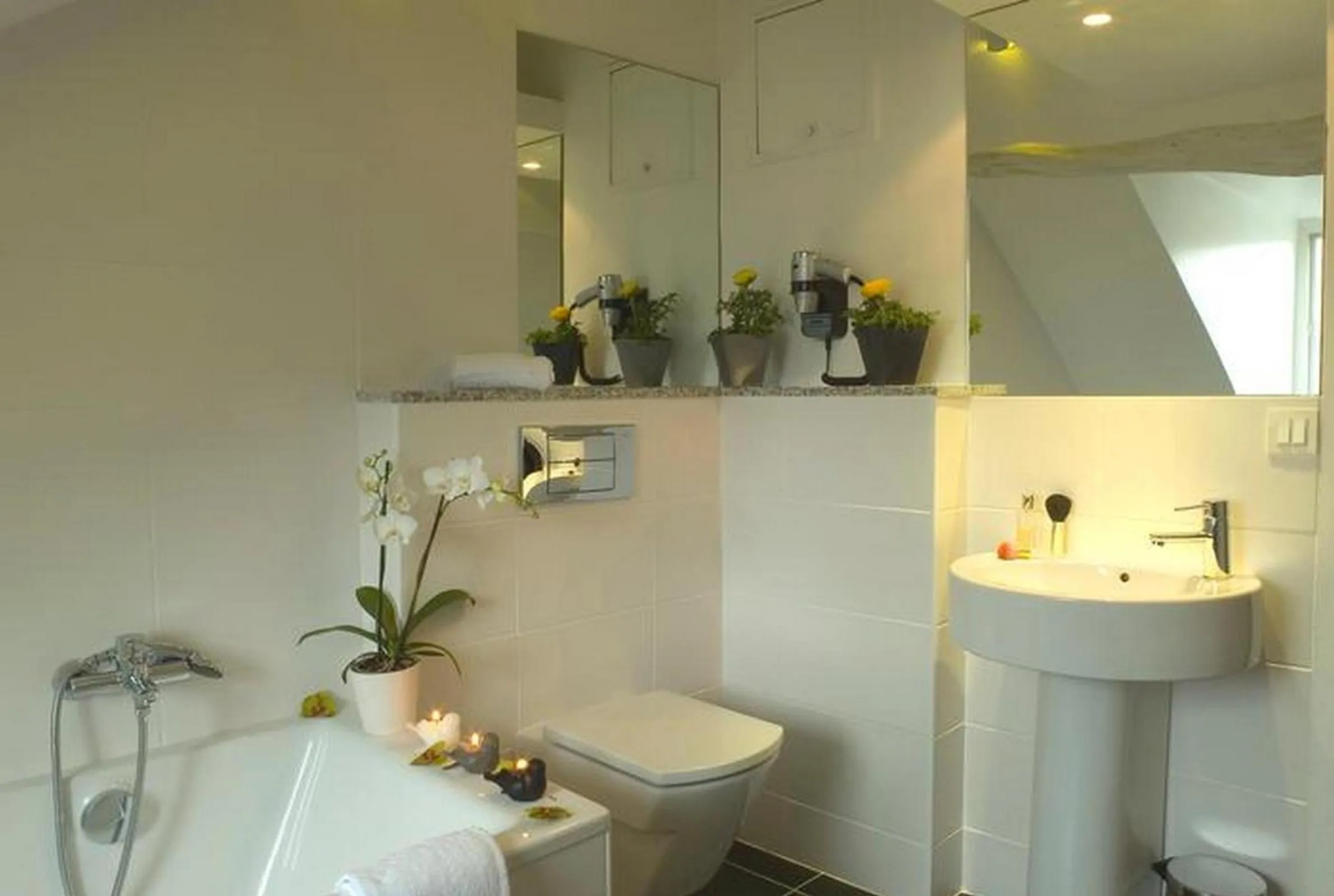 Bathroom in Hôtel Claret Bercy