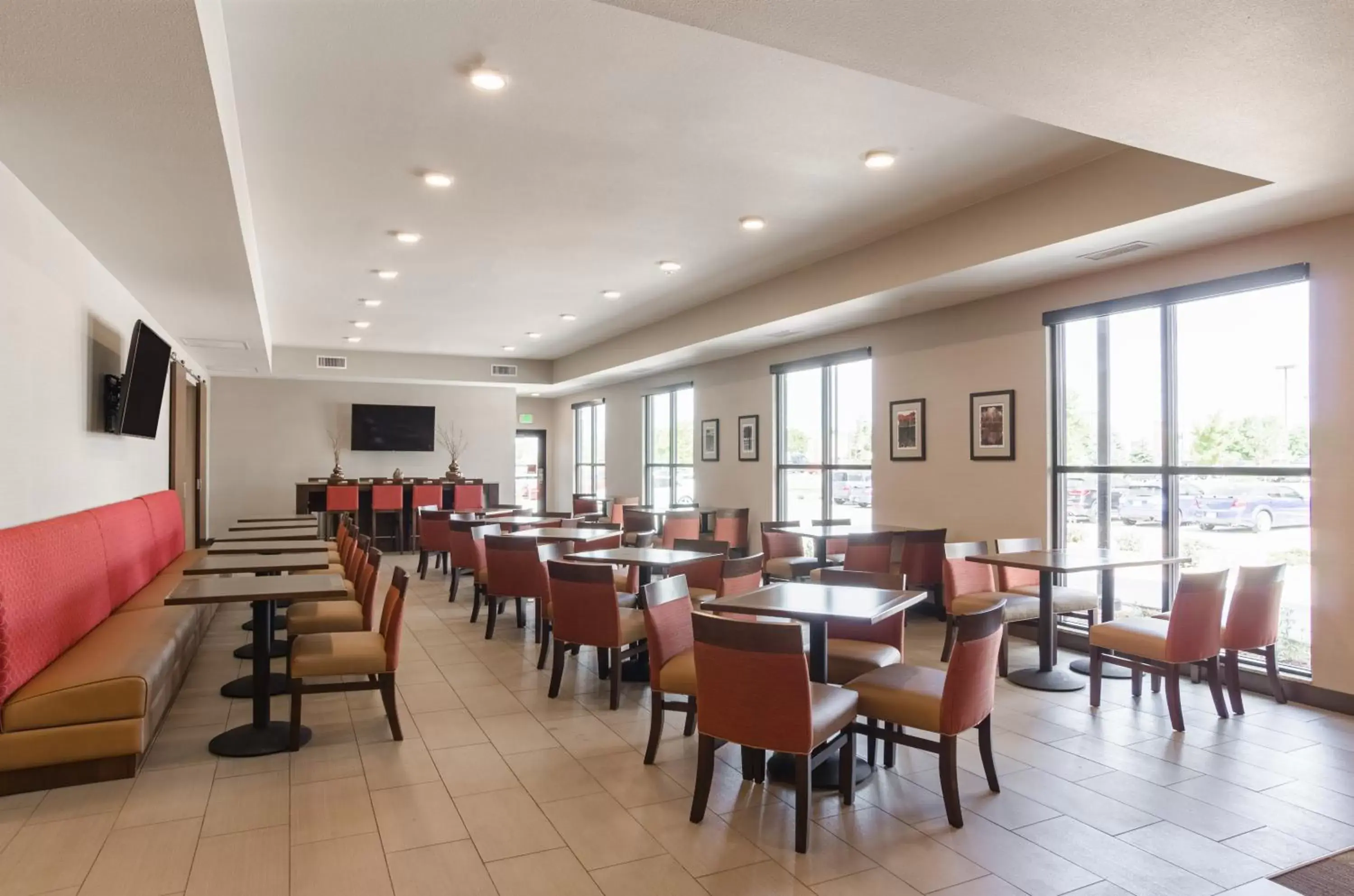 Food and drinks, Restaurant/Places to Eat in Comfort Suites Loveland