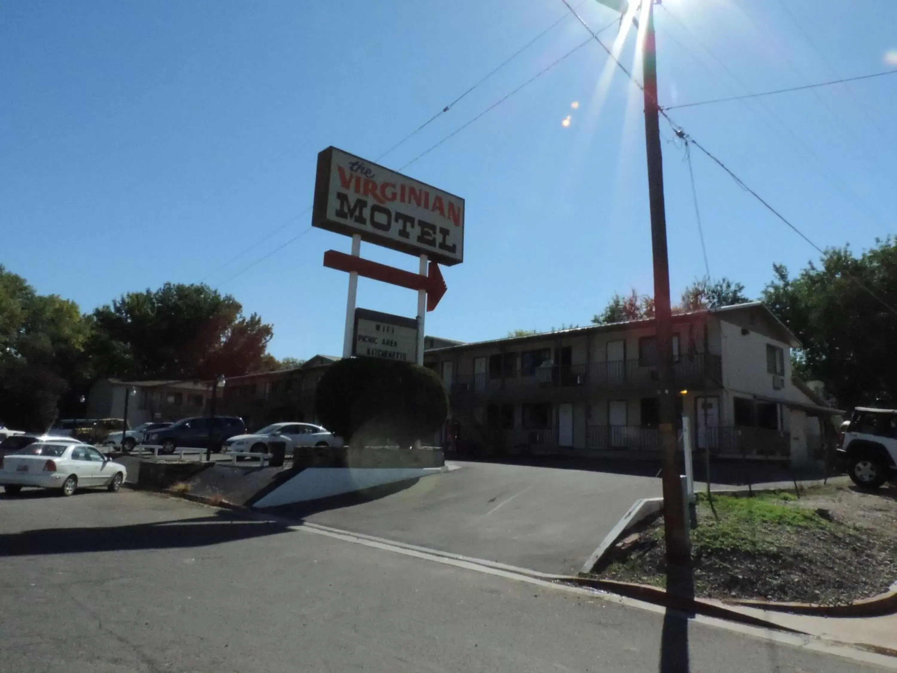 Property building in The Virginian Inn Moab Downtown