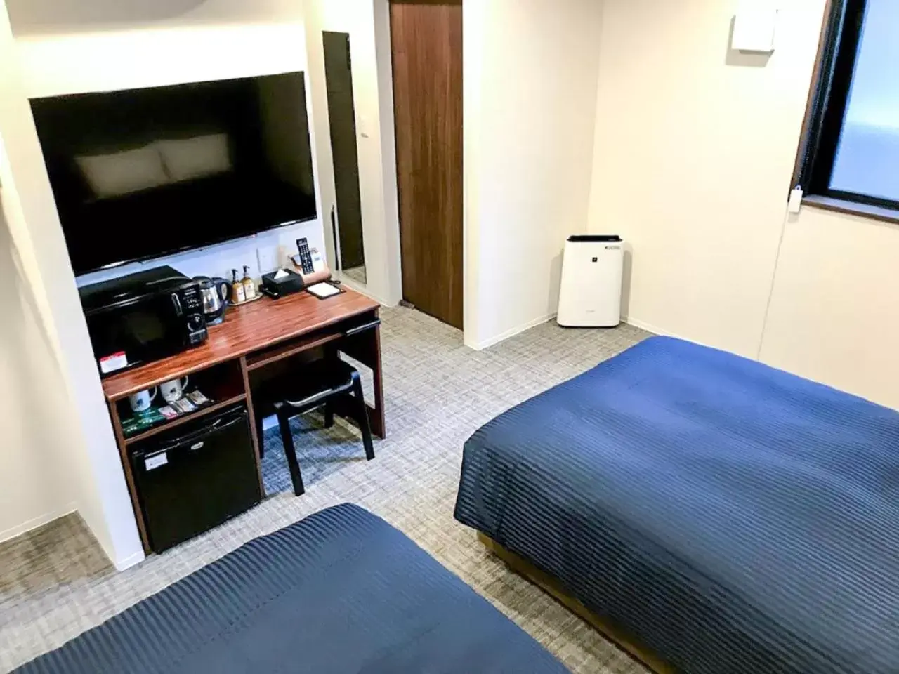 TV and multimedia, TV/Entertainment Center in HOTEL LiVEMAX Chiba Soga-Ekimae