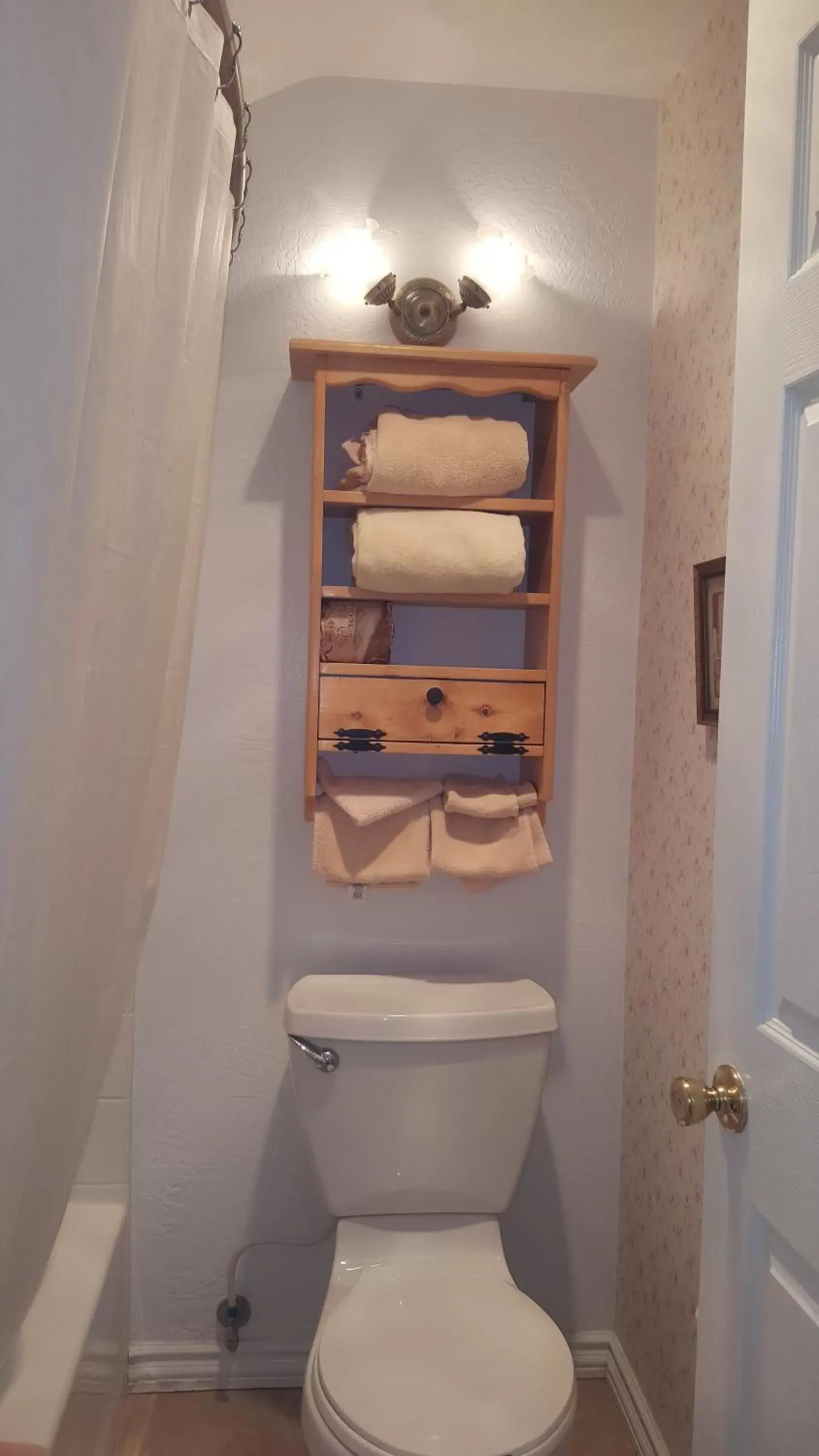 Toilet, Bathroom in Canyon Country Inn