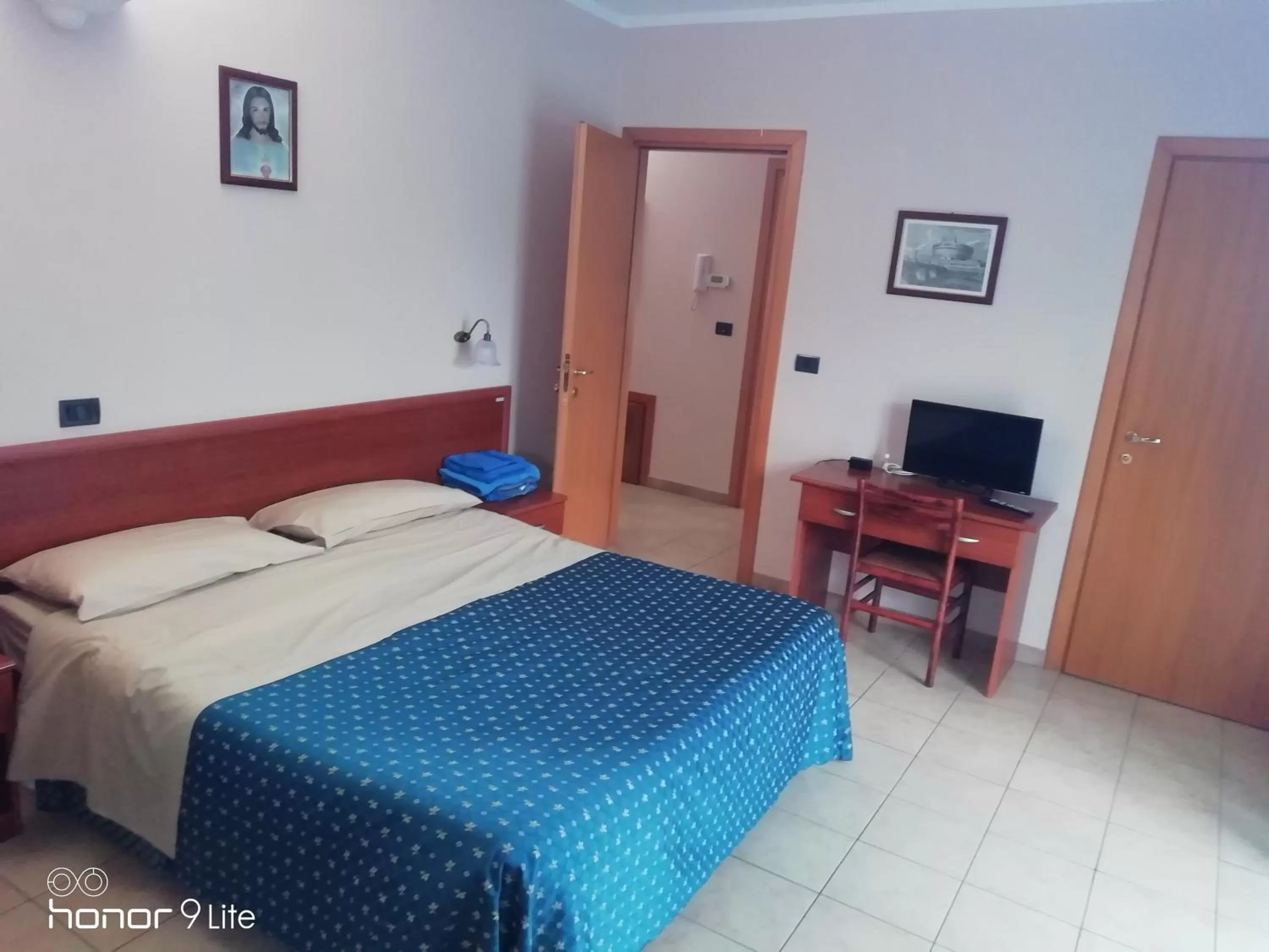 Bedroom, Bed in Villa Biancofiore