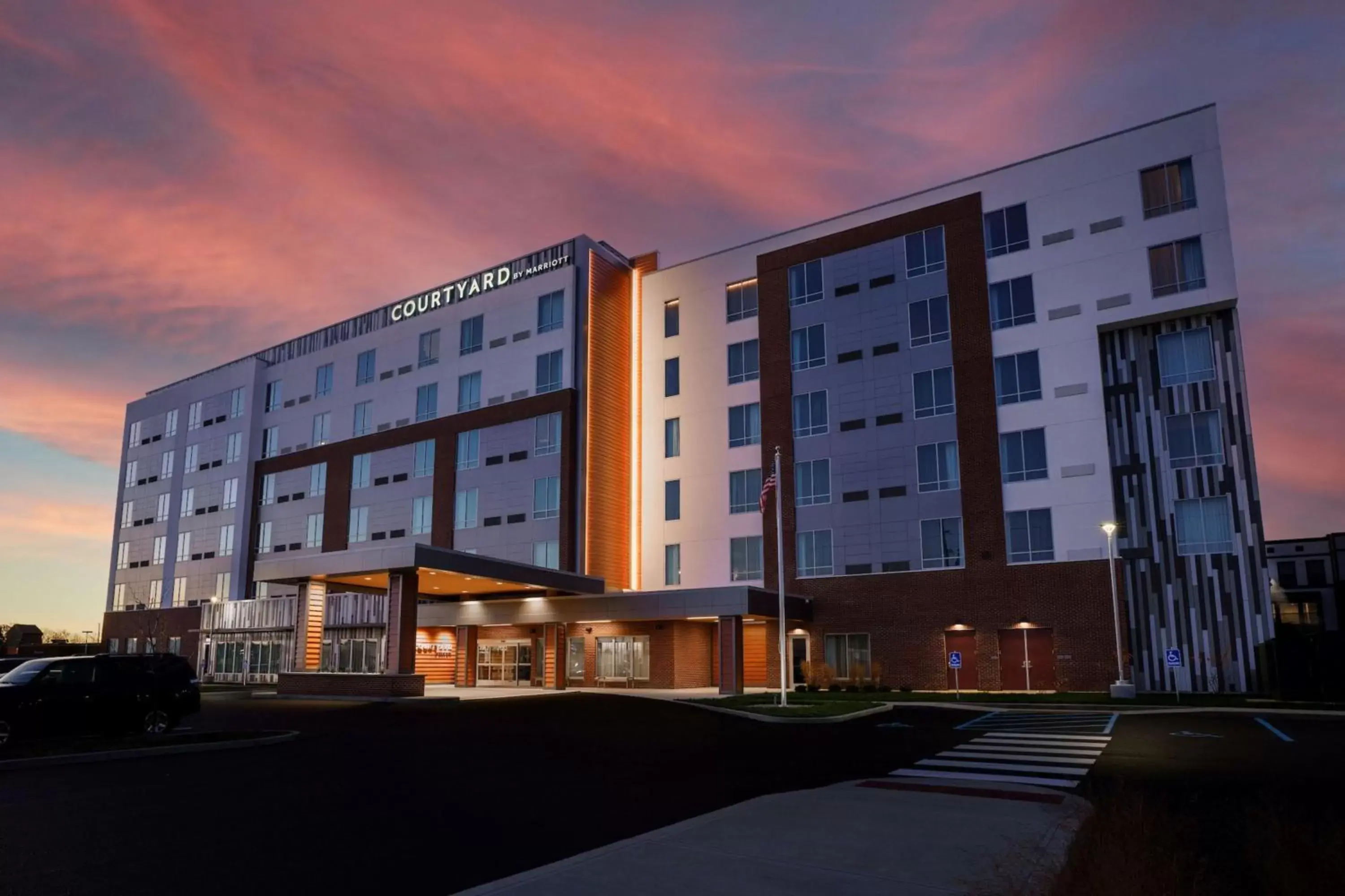 Property Building in Courtyard by Marriott Indianapolis Fishers