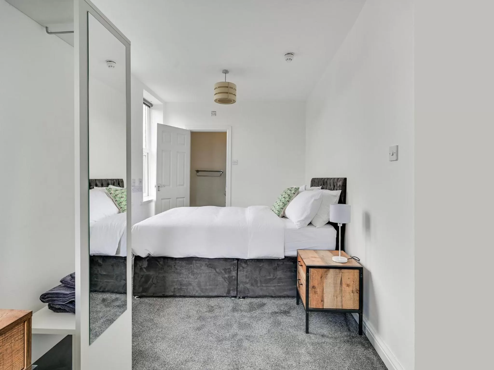 Bedroom in Albert View Rooms