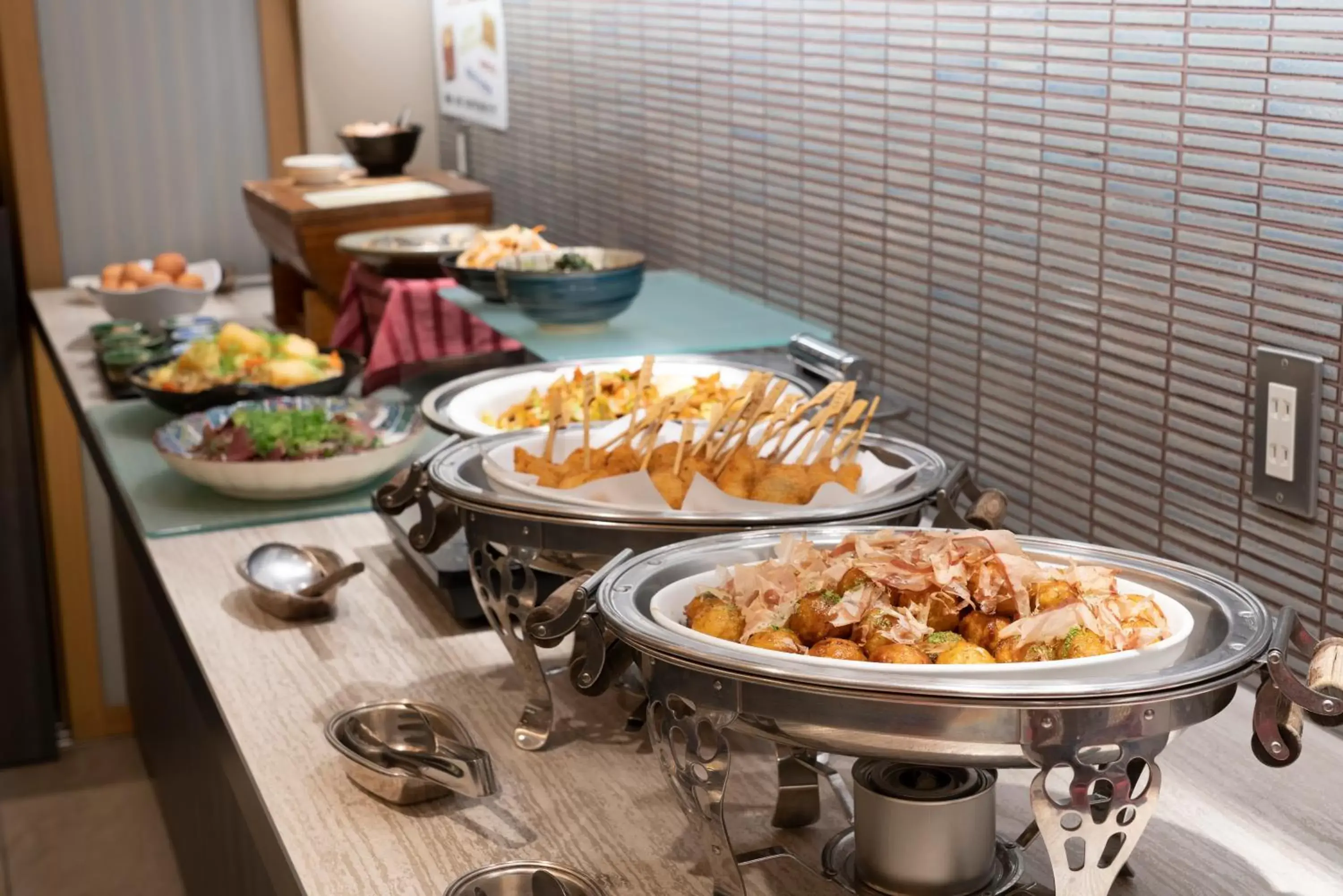 Buffet breakfast in Hotel Binario Umeda