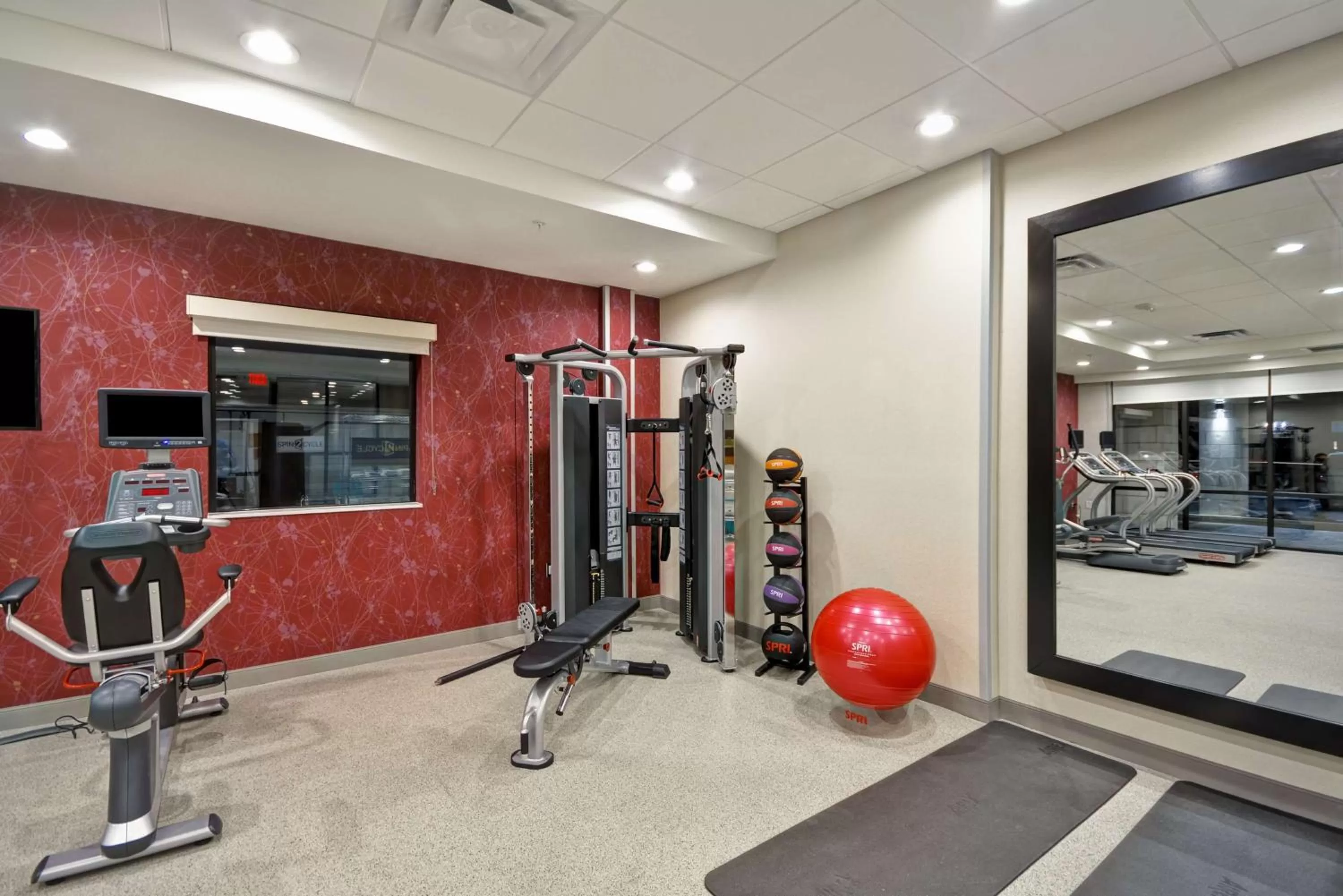 Fitness centre/facilities in Home2 Suites By Hilton Columbus Airport East Broad