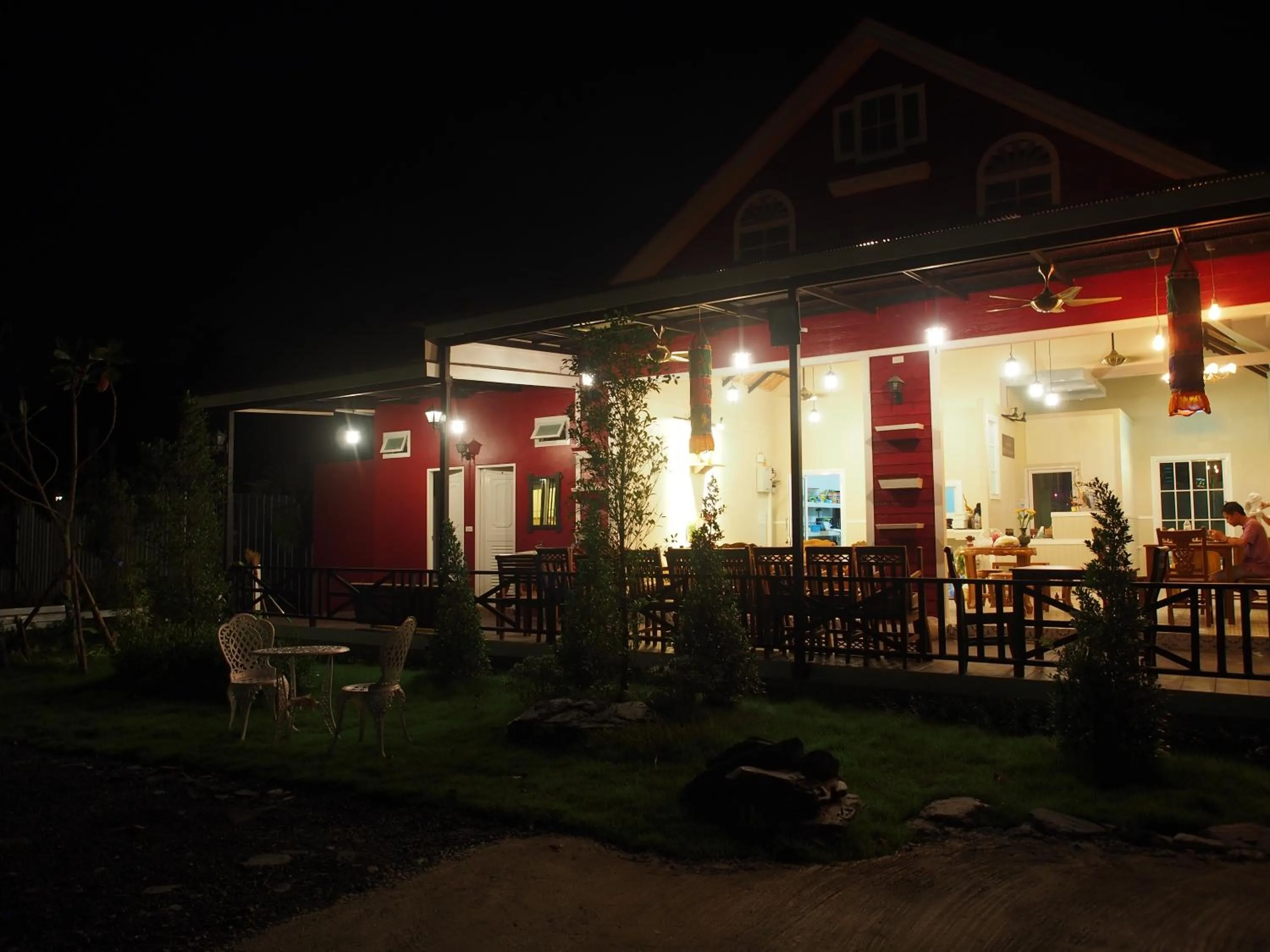 Restaurant/places to eat in My Home Lantawadee Resort