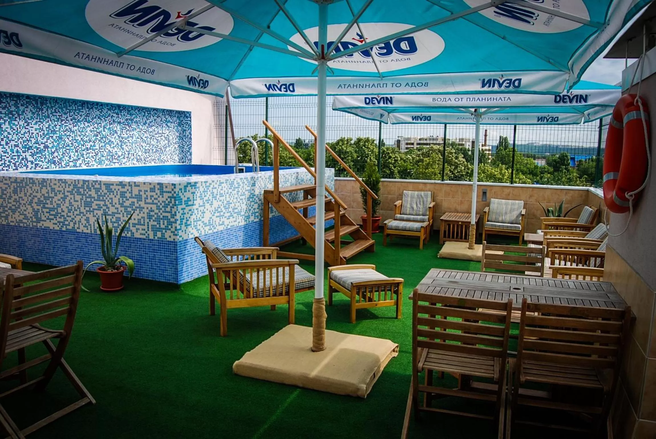 Swimming pool in Klassik Hotel