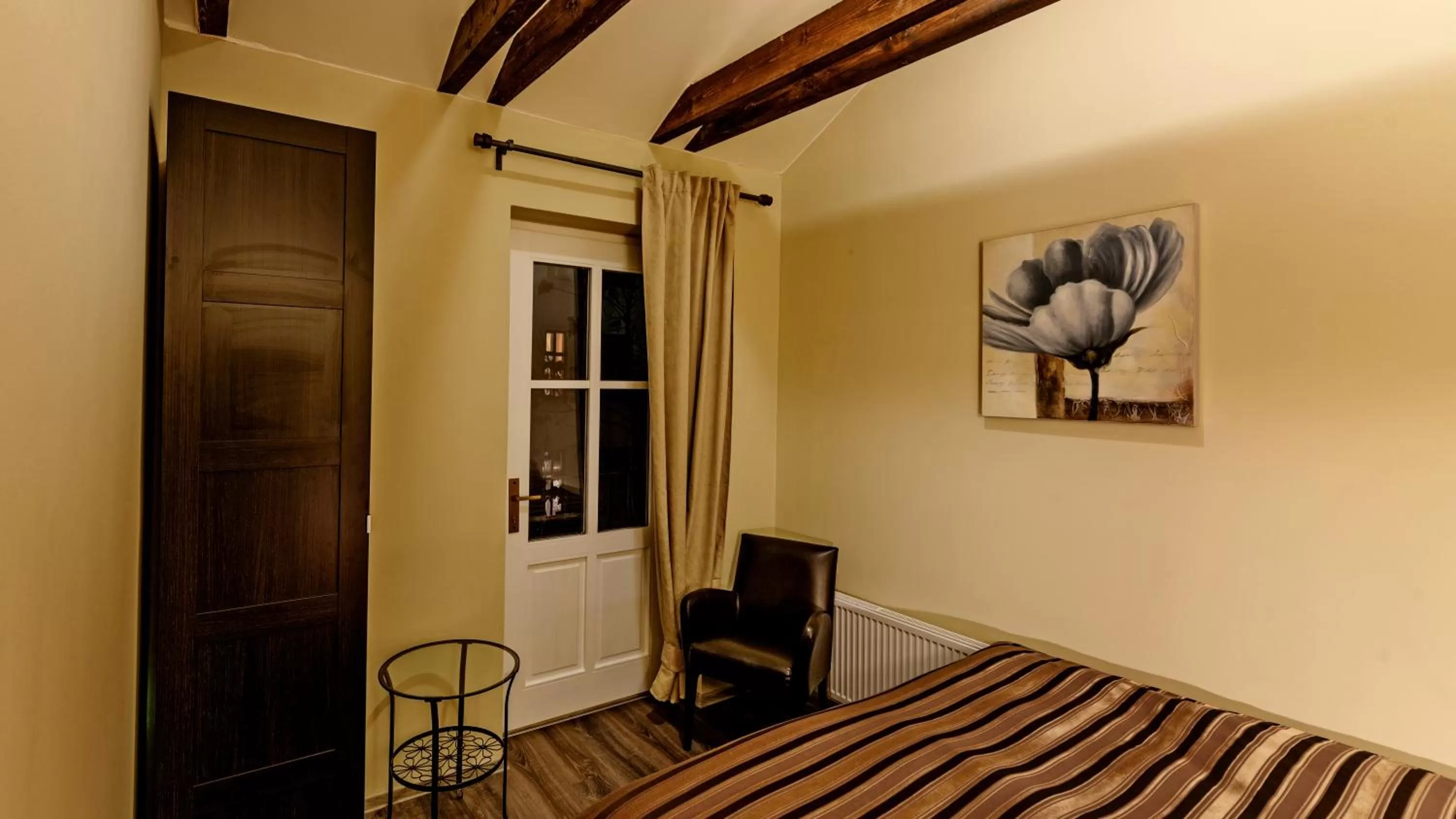 Bed in Dům U pikové desítky