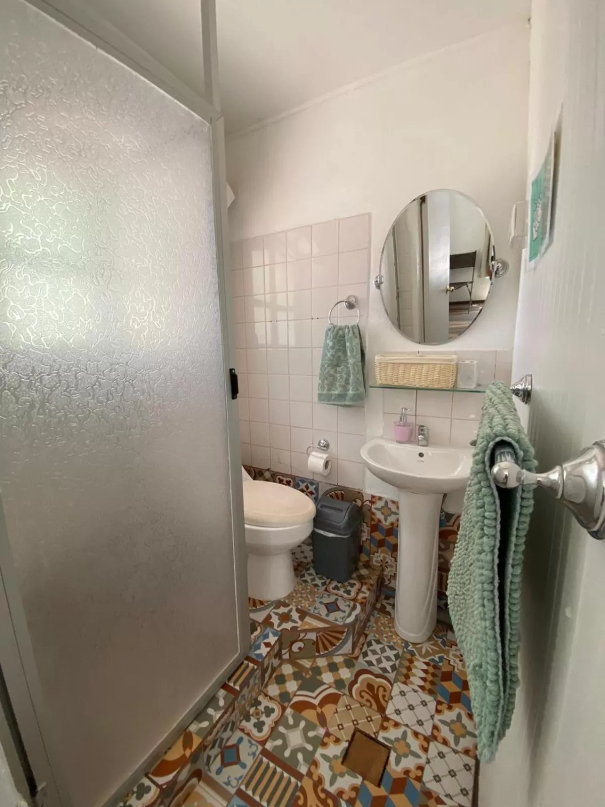 Bathroom in CaminAndes Hostal