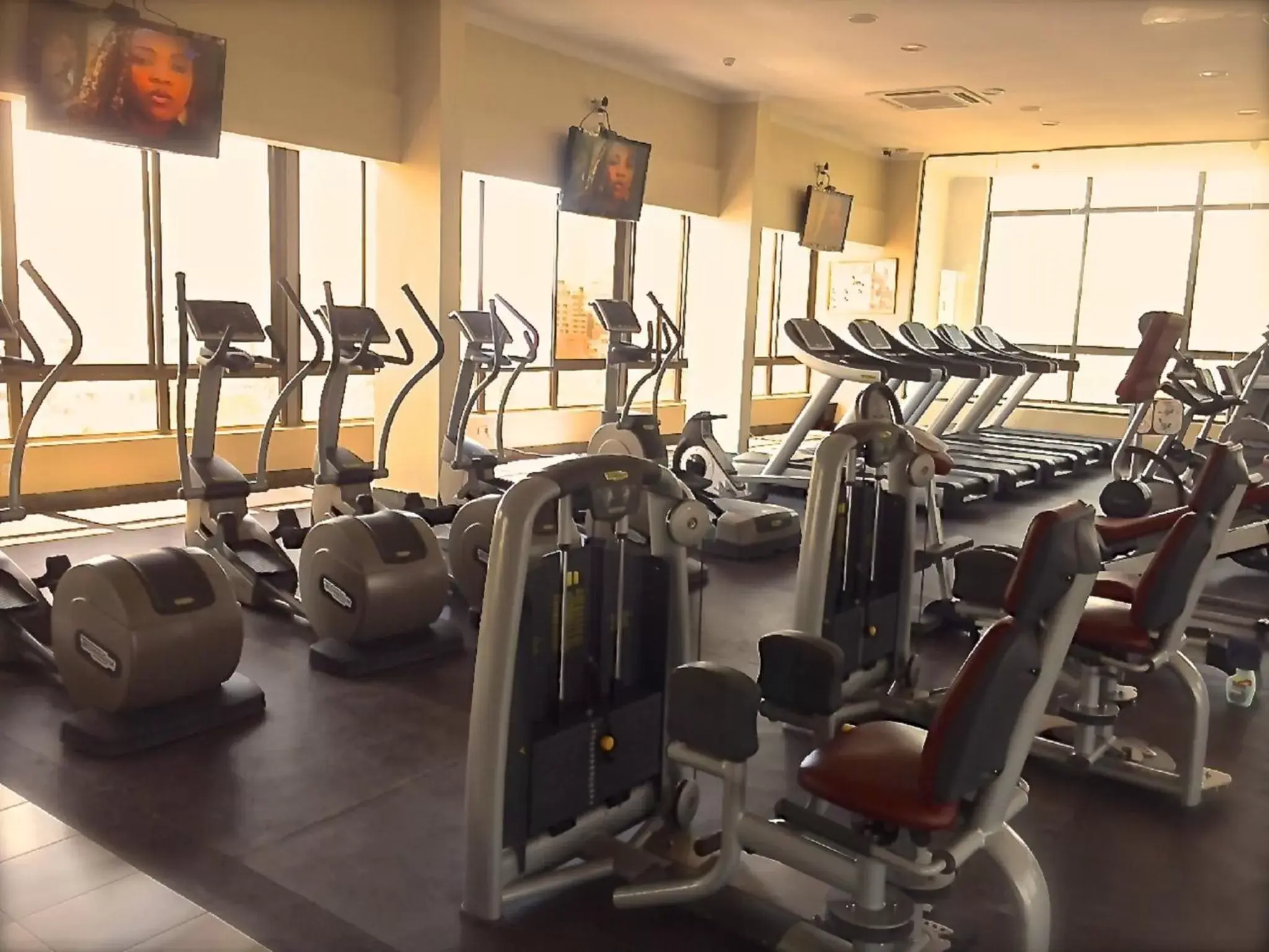 Fitness centre/facilities, Fitness Center/Facilities in CBD Hotel