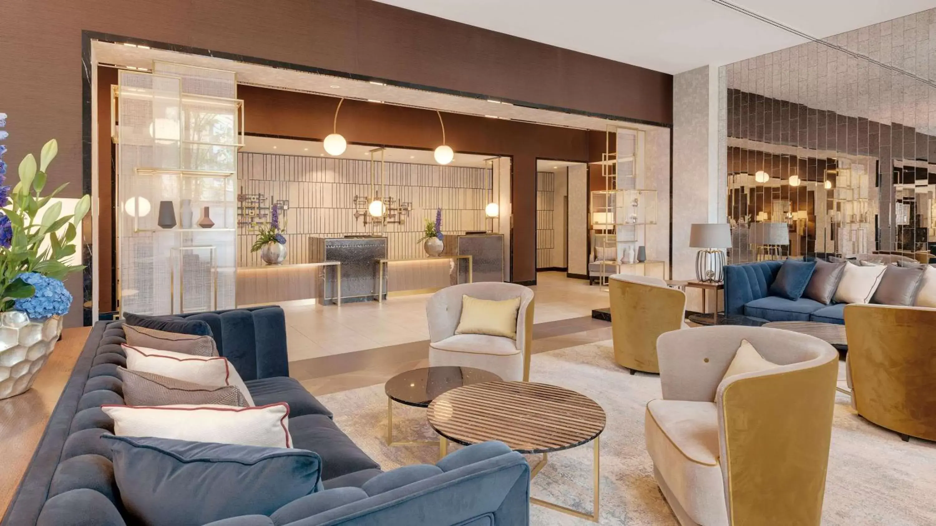 Lobby or reception in Hilton Munich City Lobby or reception in Hilton Munich City