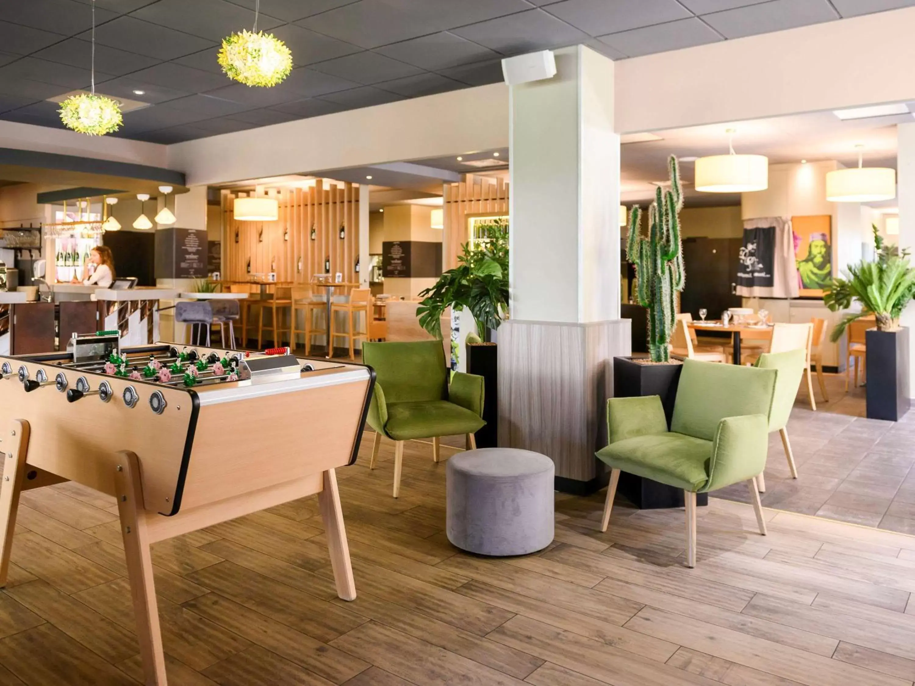 Lounge or bar in ibis Tours Centre Gare