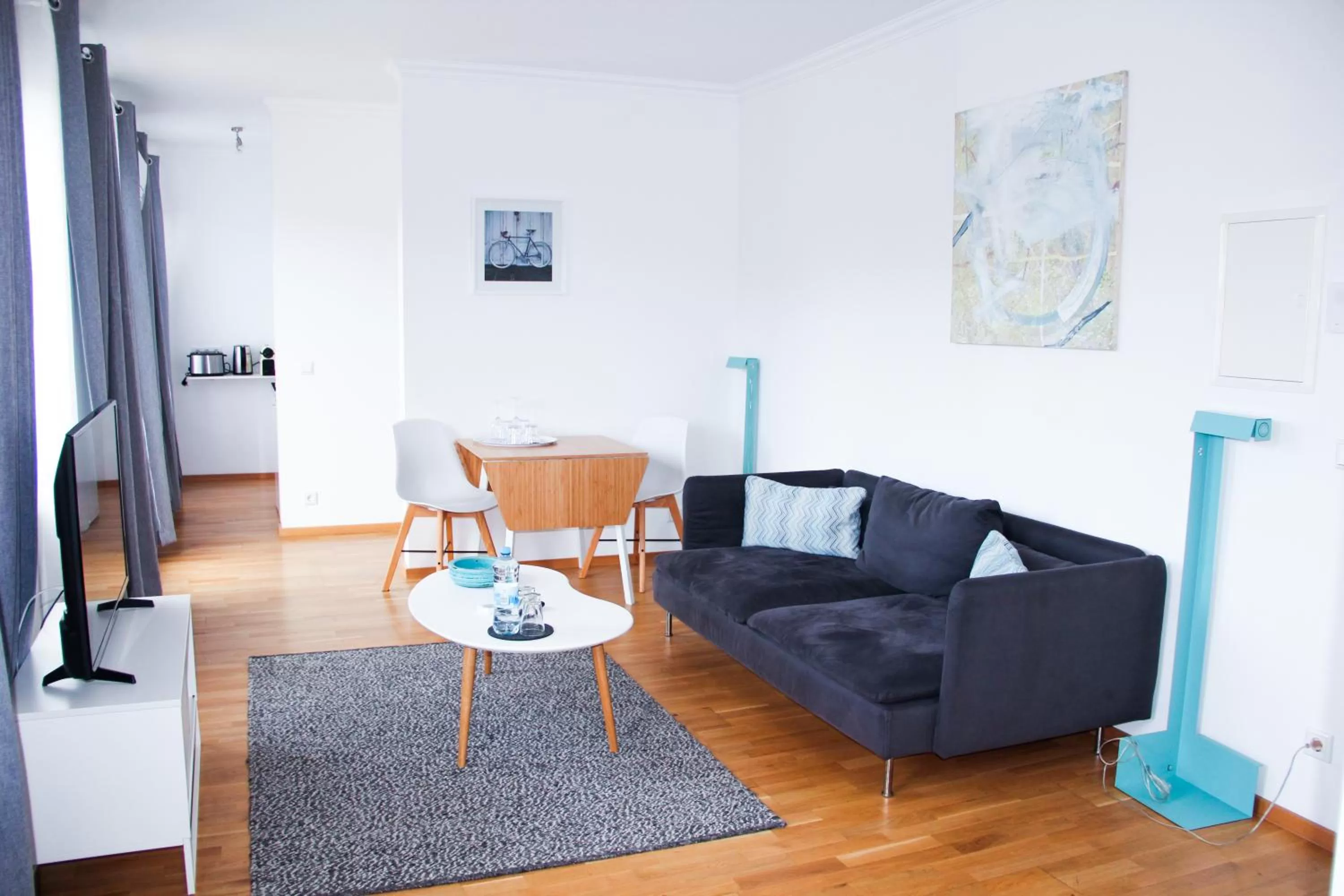 Day in Victoria Apartments