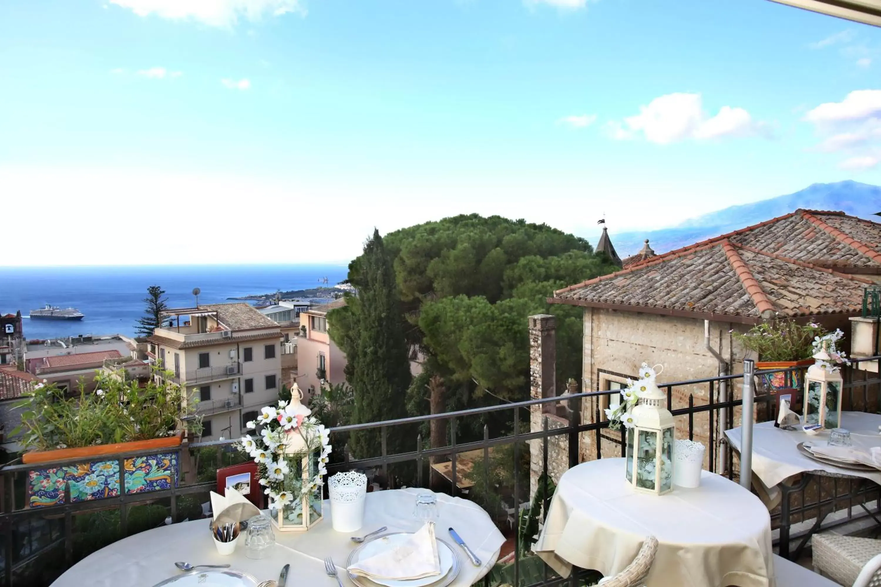 Restaurant/places to eat in Hotel Villa Taormina