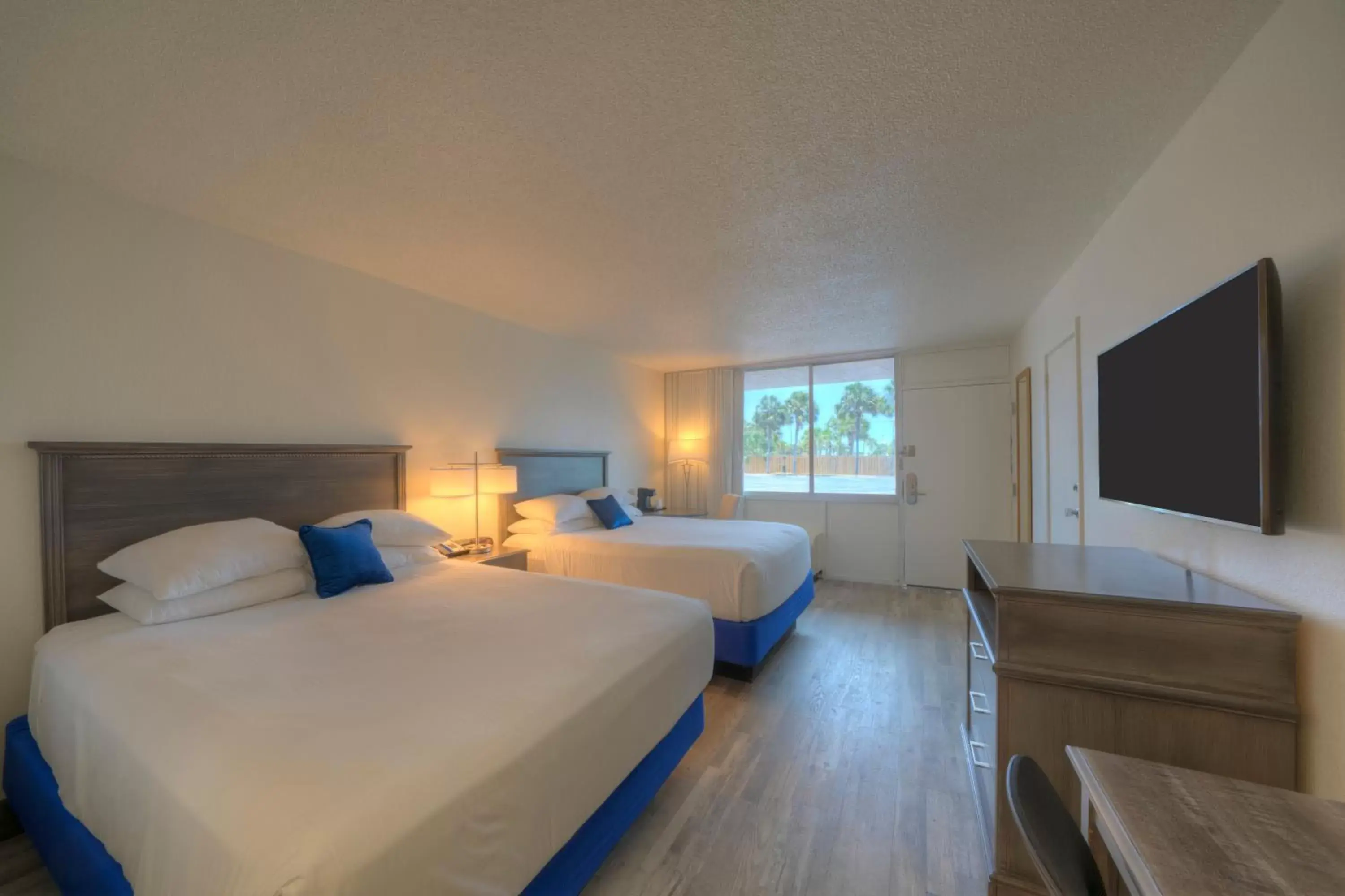 Bed in The Island Resort at Fort Walton Beach