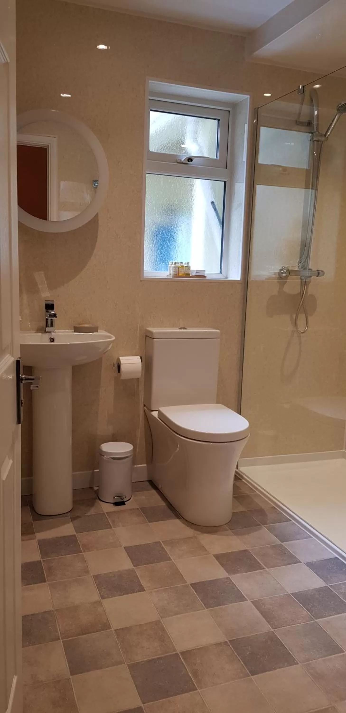 Shower in The Devon Court