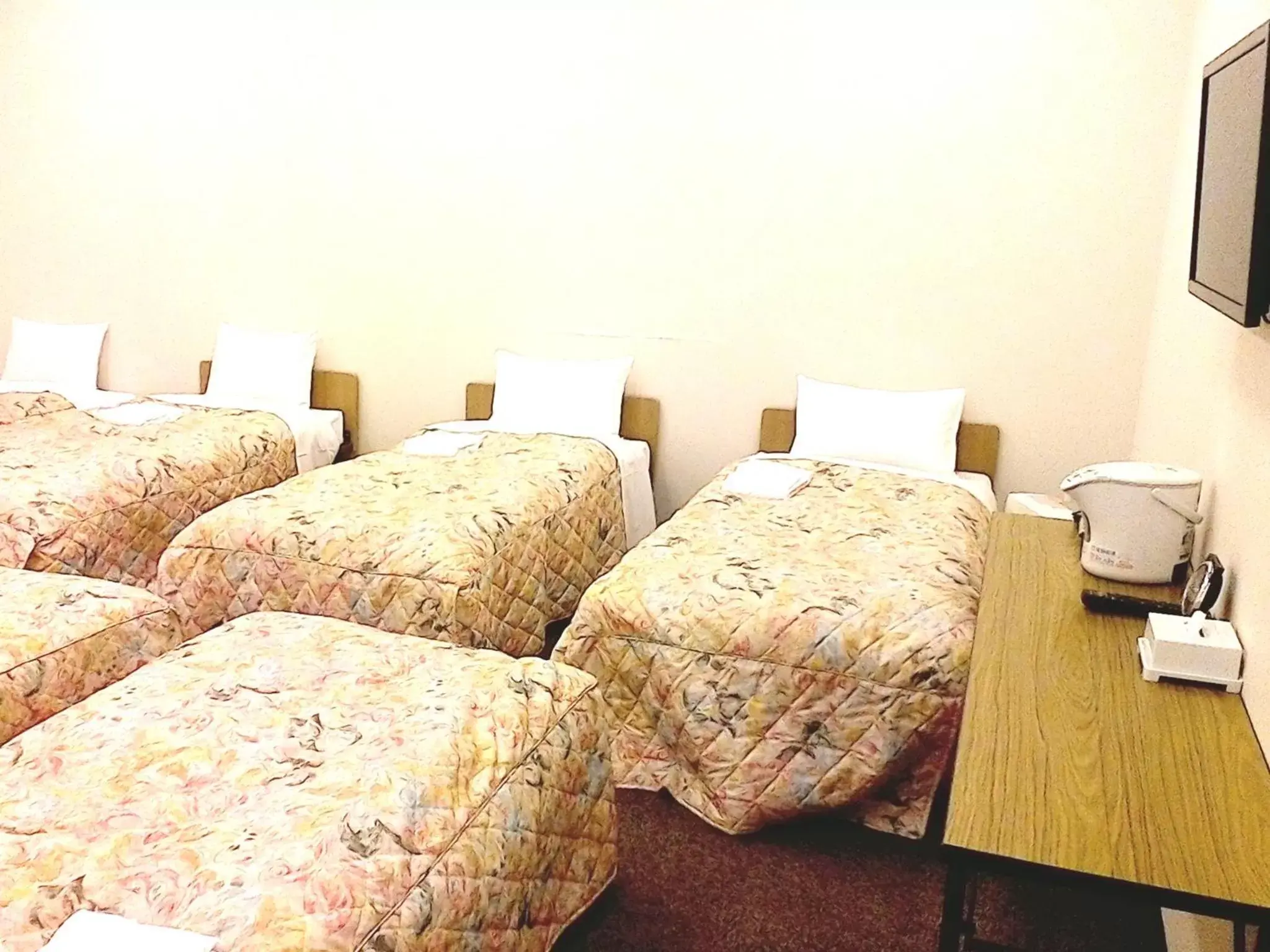 Bed in Osaka Academia