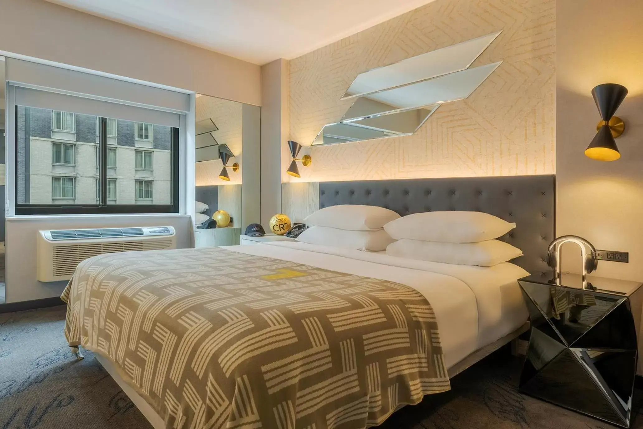 Photo of the whole room, Bed in Pestana CR7 Times Square