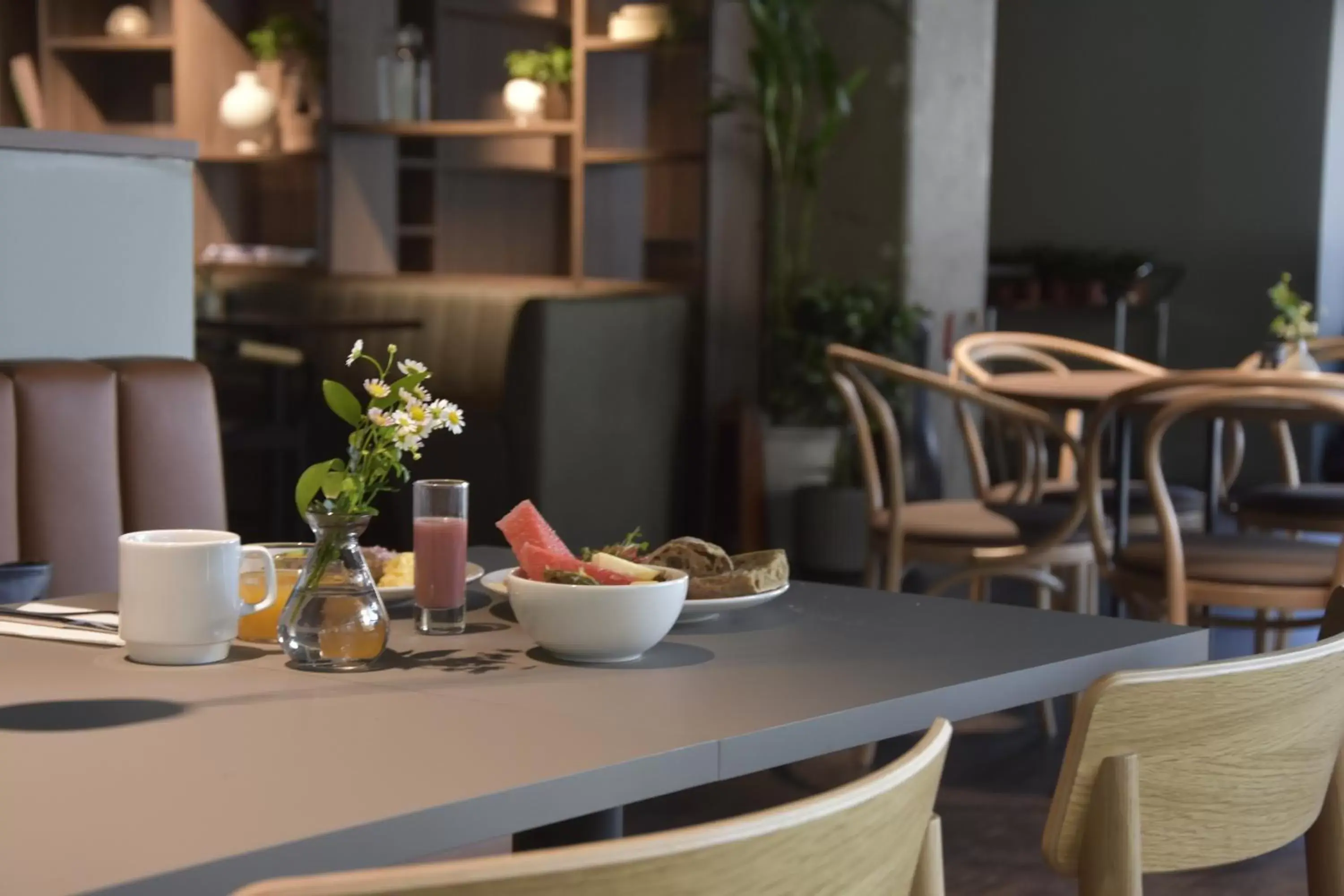 Breakfast, Restaurant/Places to Eat in Quality Hotel Grand, Borås