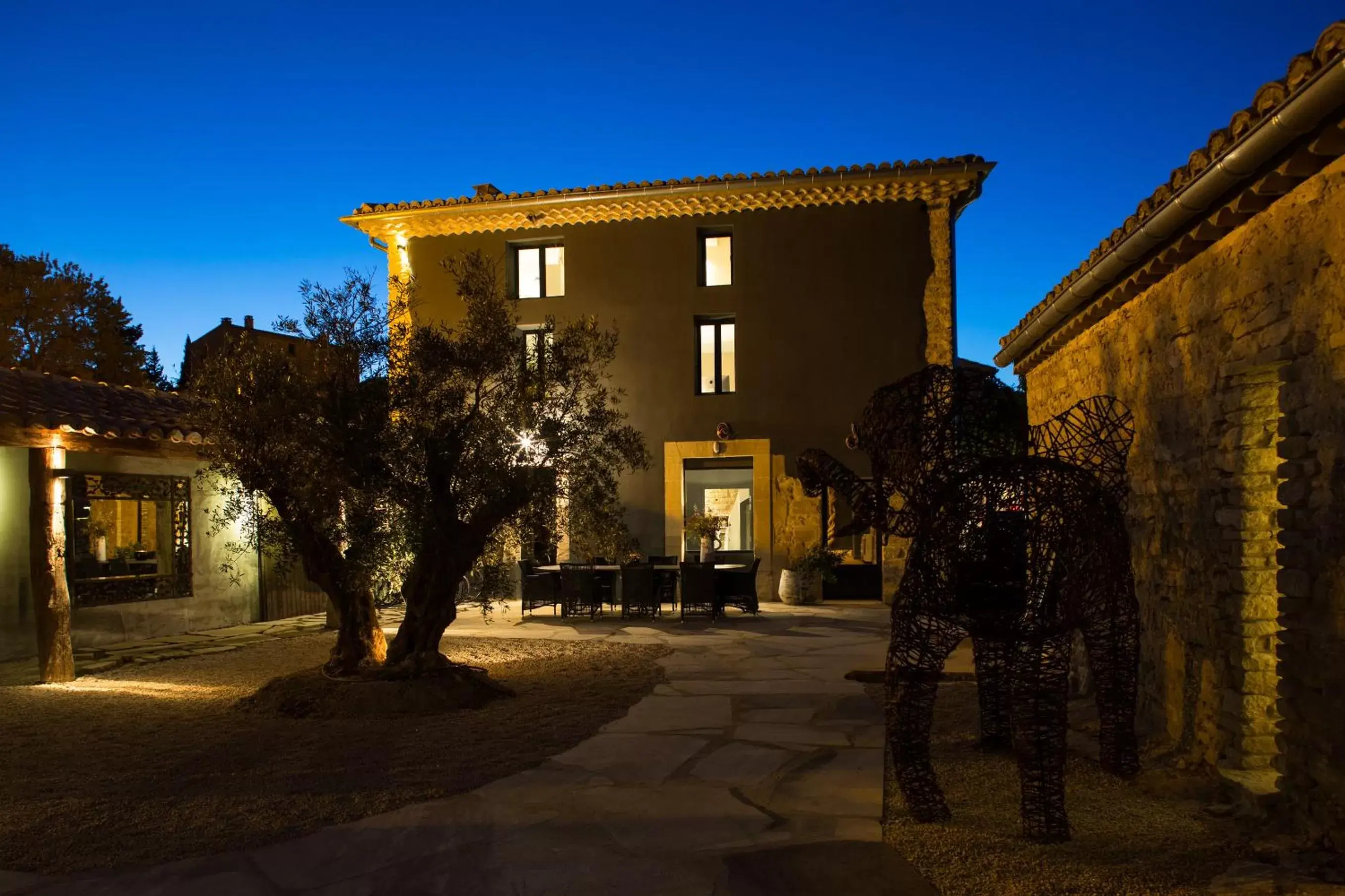 Facade/entrance, Property Building in Hôtel La Maison de Crillon