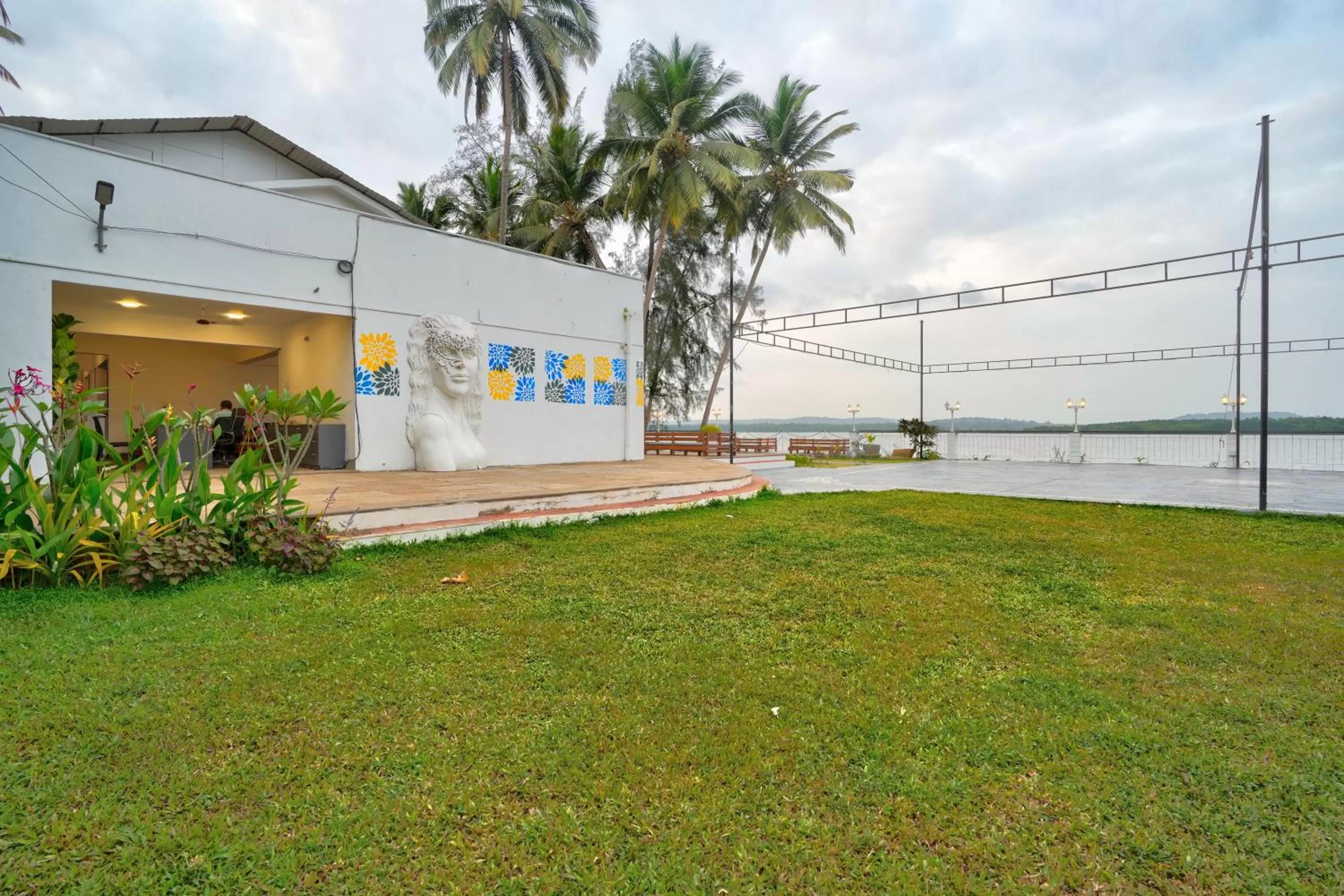 Property building in Blu Missel By The River