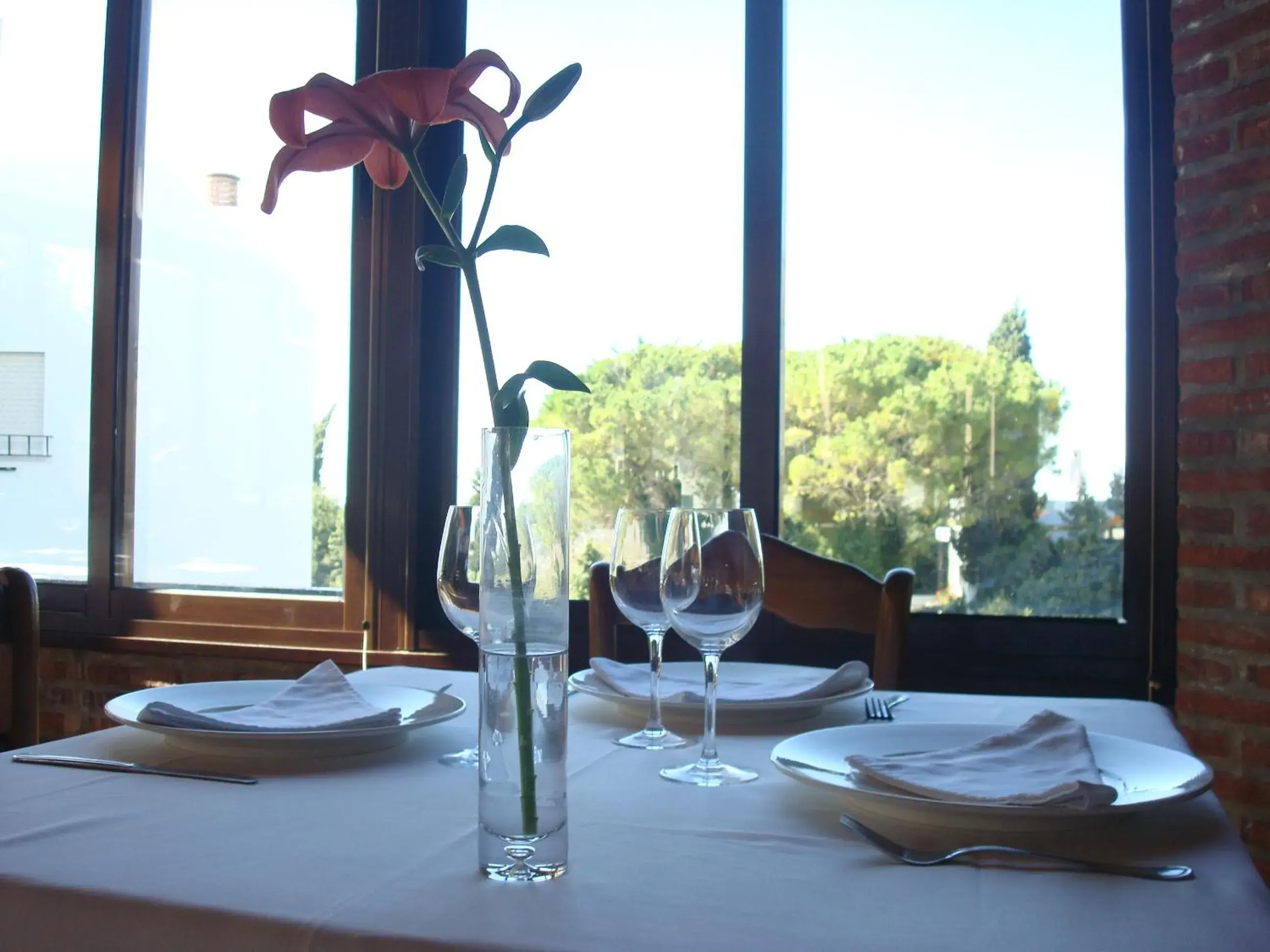 Restaurant/Places to Eat in Hotel restaurante El Duque