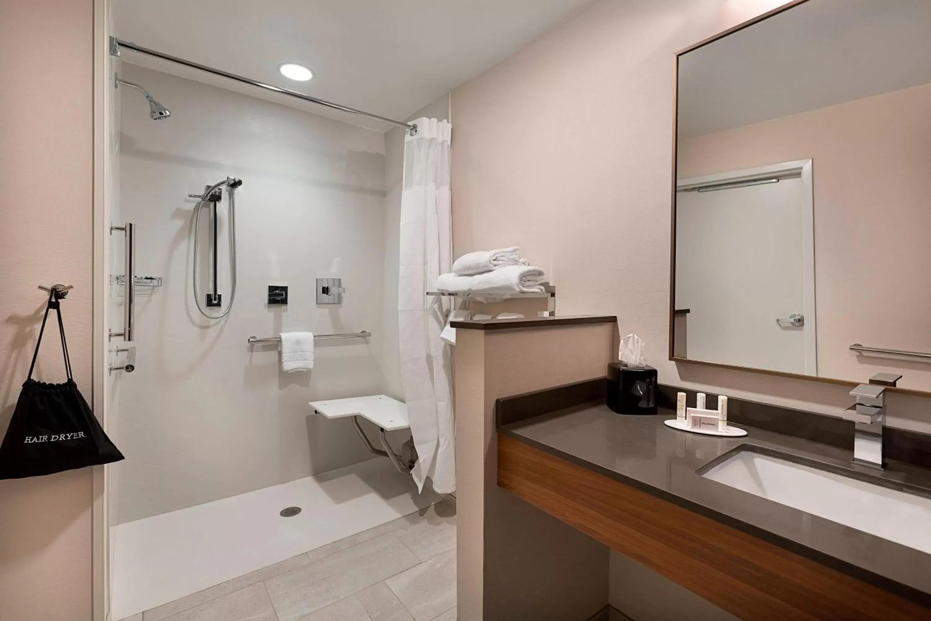 Bathroom in Fairfield Inn & Suites by Marriott Shelby