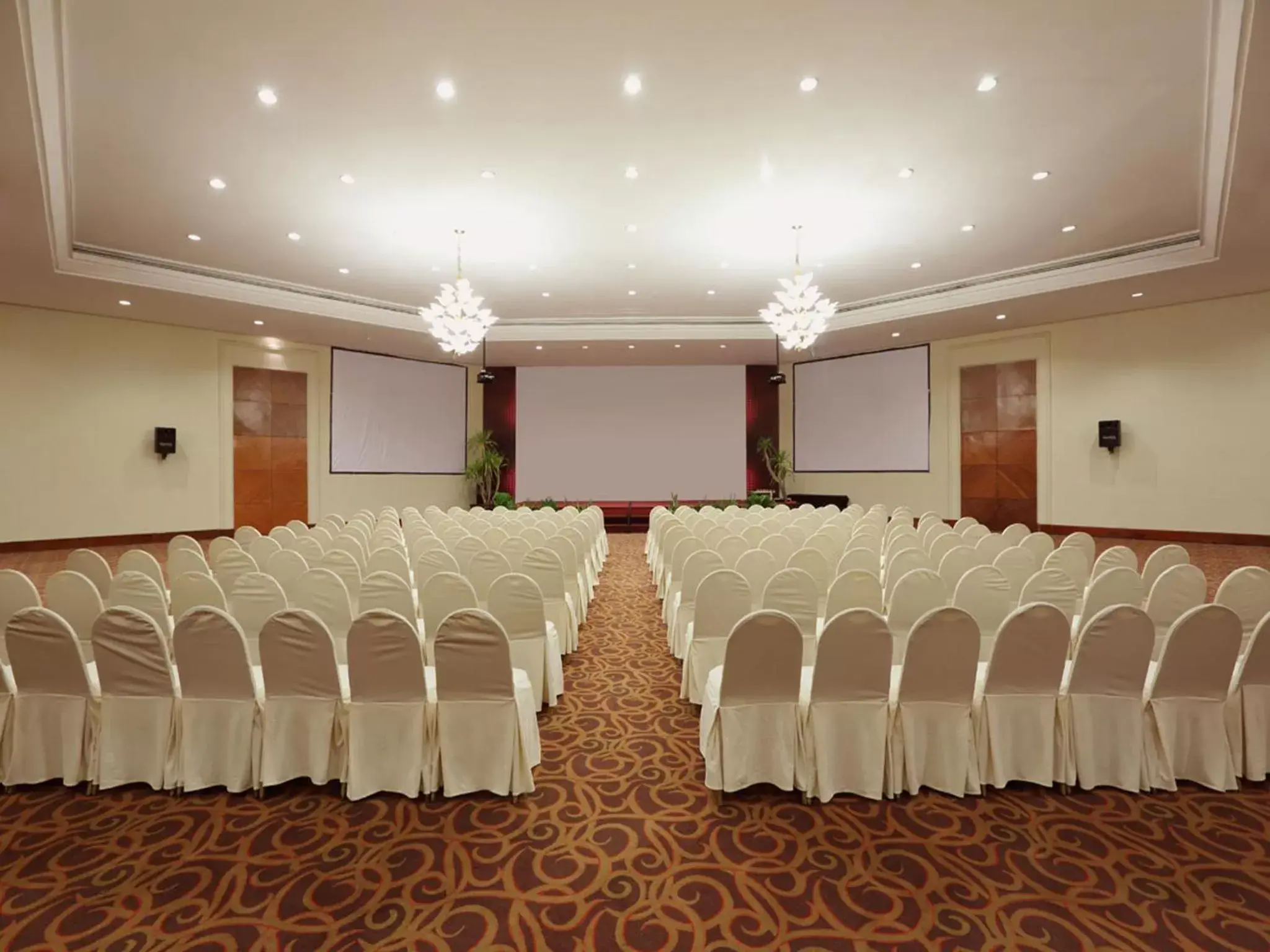 Meeting/conference room in Aryaduta Manado