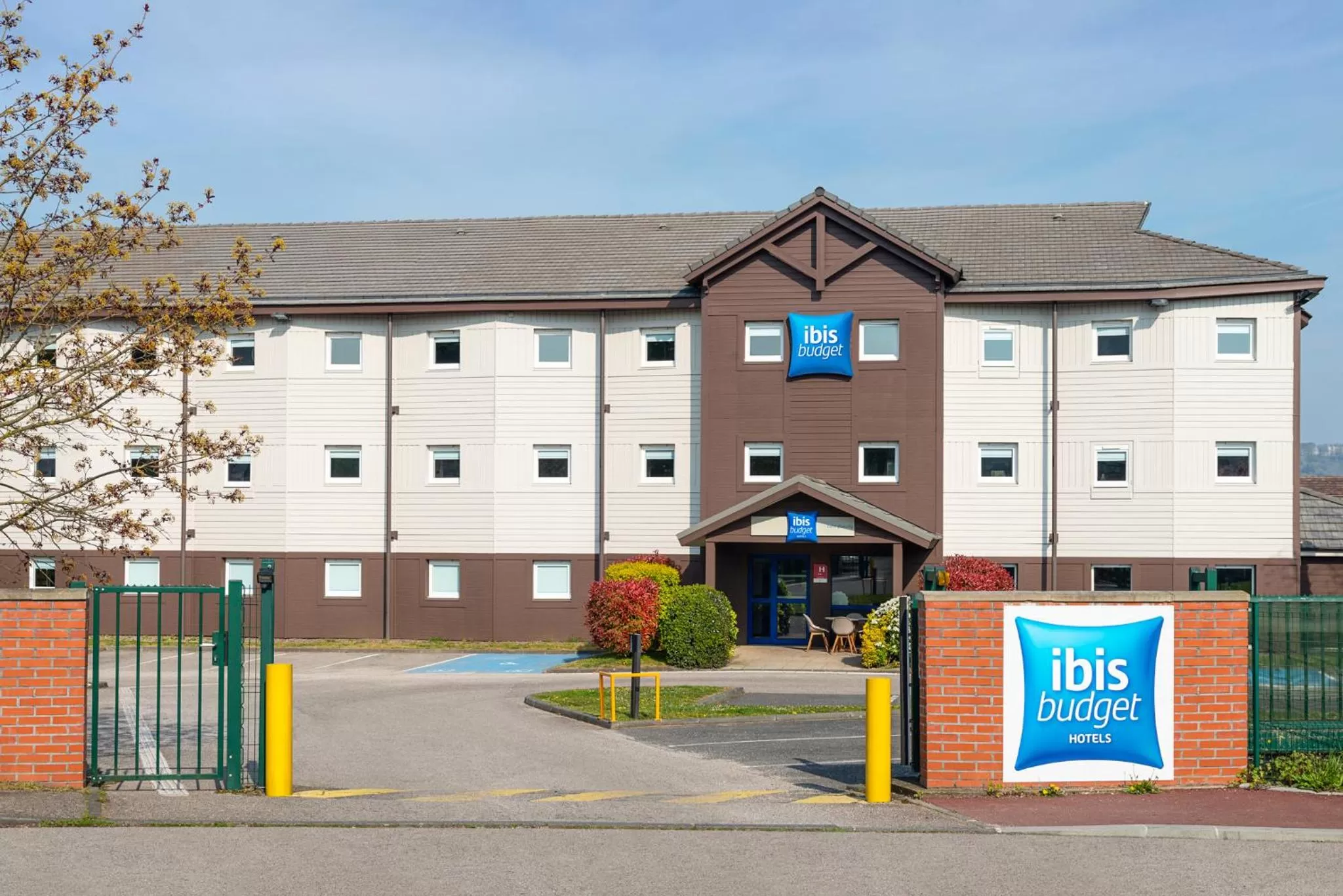 Facade/entrance in Ibis budget Rouen Petit Quevilly