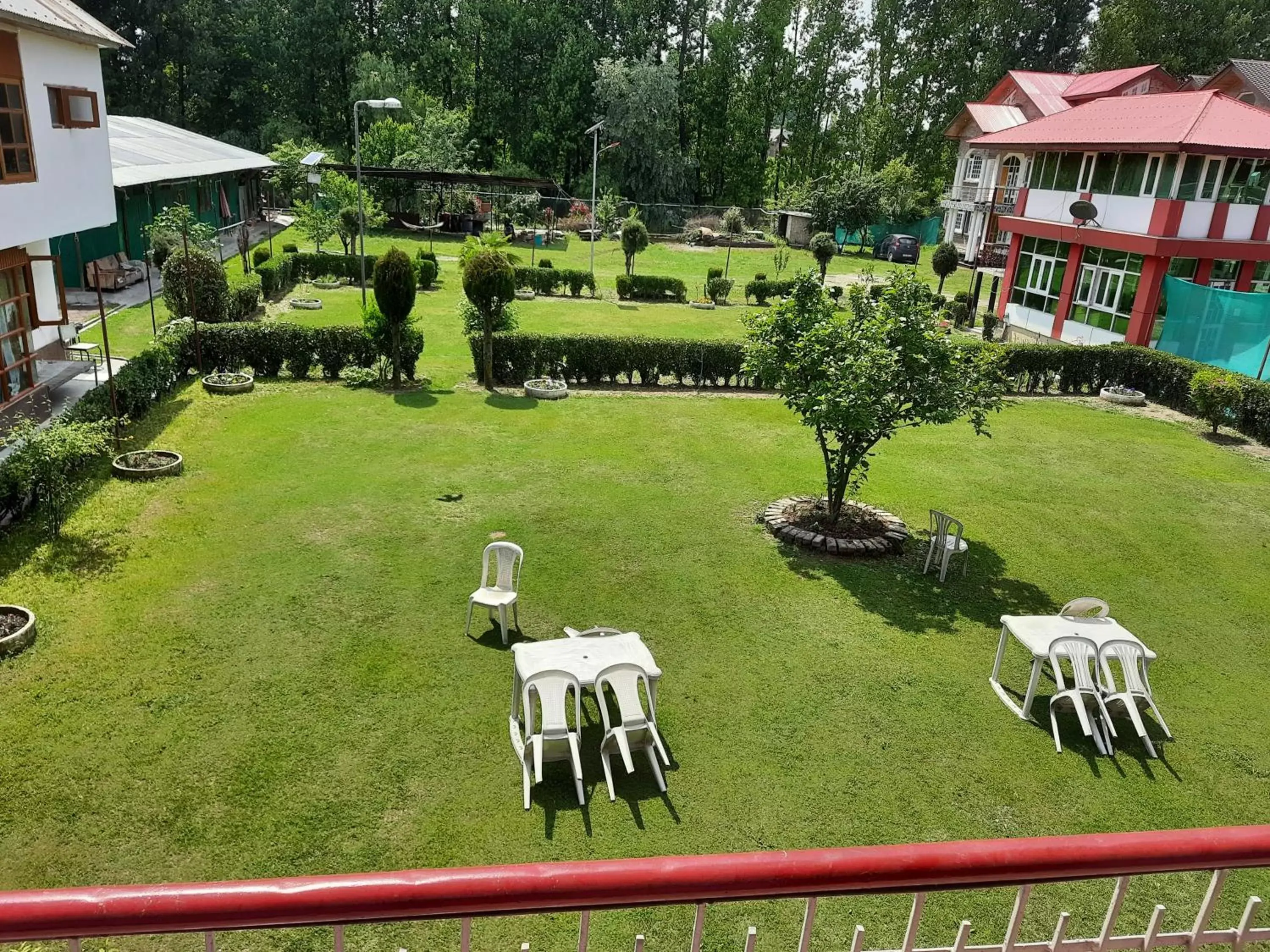 Spring, Garden in hotel new sahil