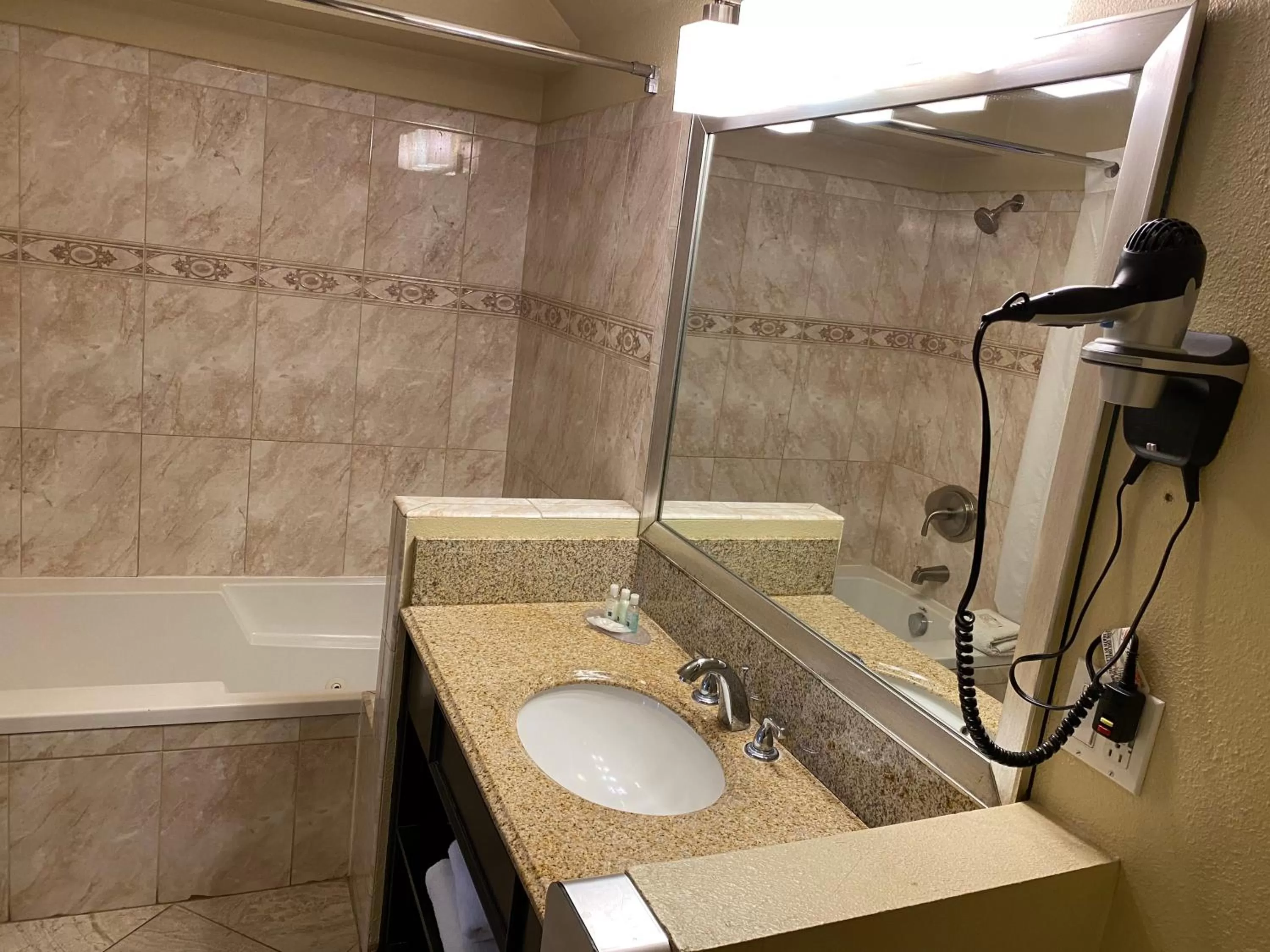 Bathroom in Quality Inn Downey