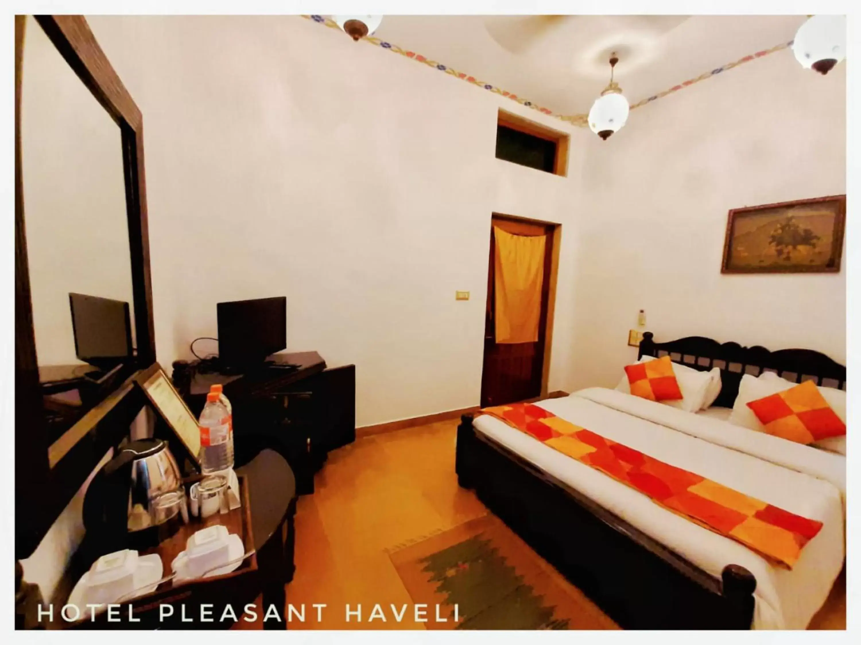 Bed in Hotel Pleasant Haveli - Only Adults