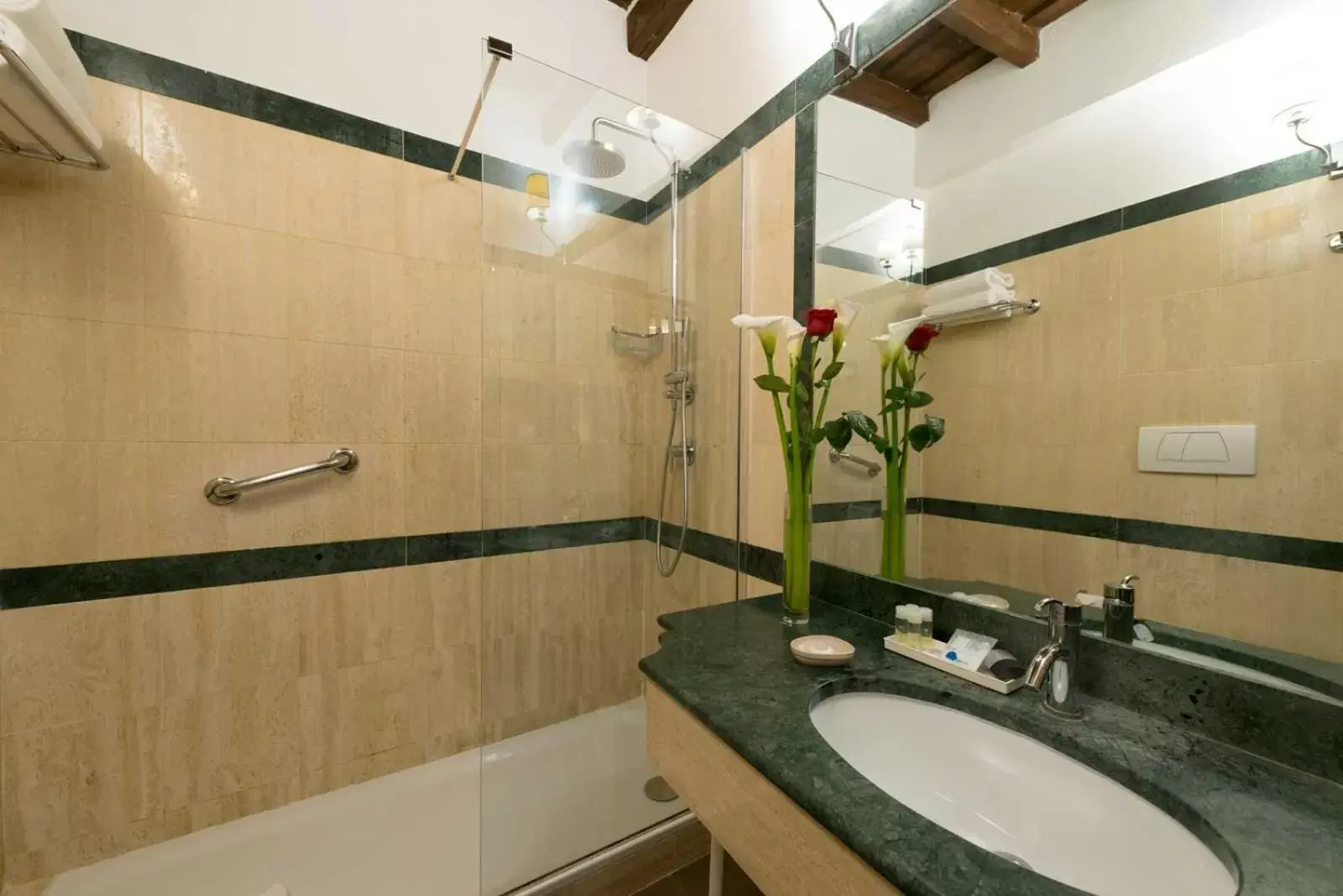 Bathroom in Duca d'Alba Hotel - Chateaux & Hotels Collection
