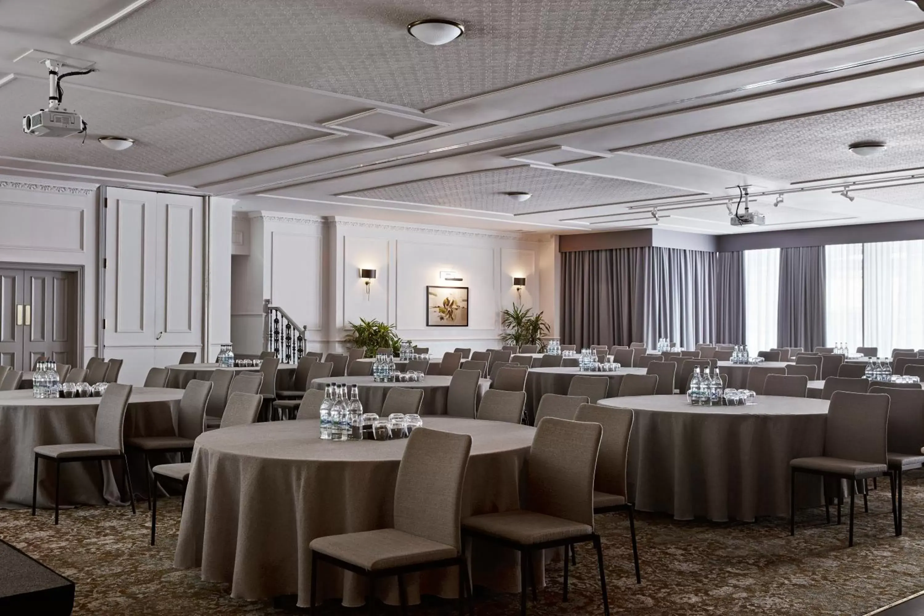 Meeting/conference room, Restaurant/Places to Eat in Kimpton - Charlotte Square, an IHG Hotel