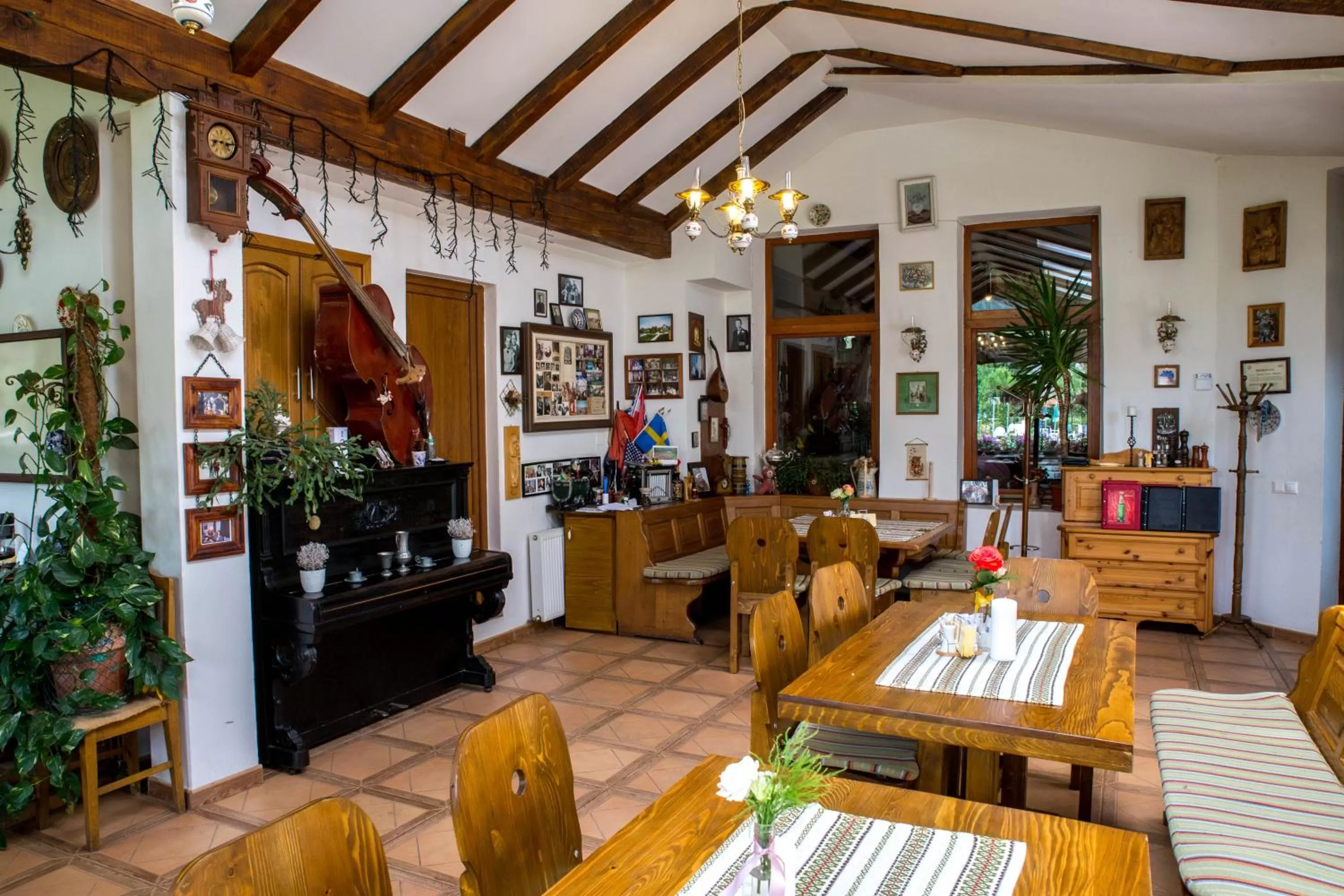 Restaurant/places to eat in Hotel Bielmann