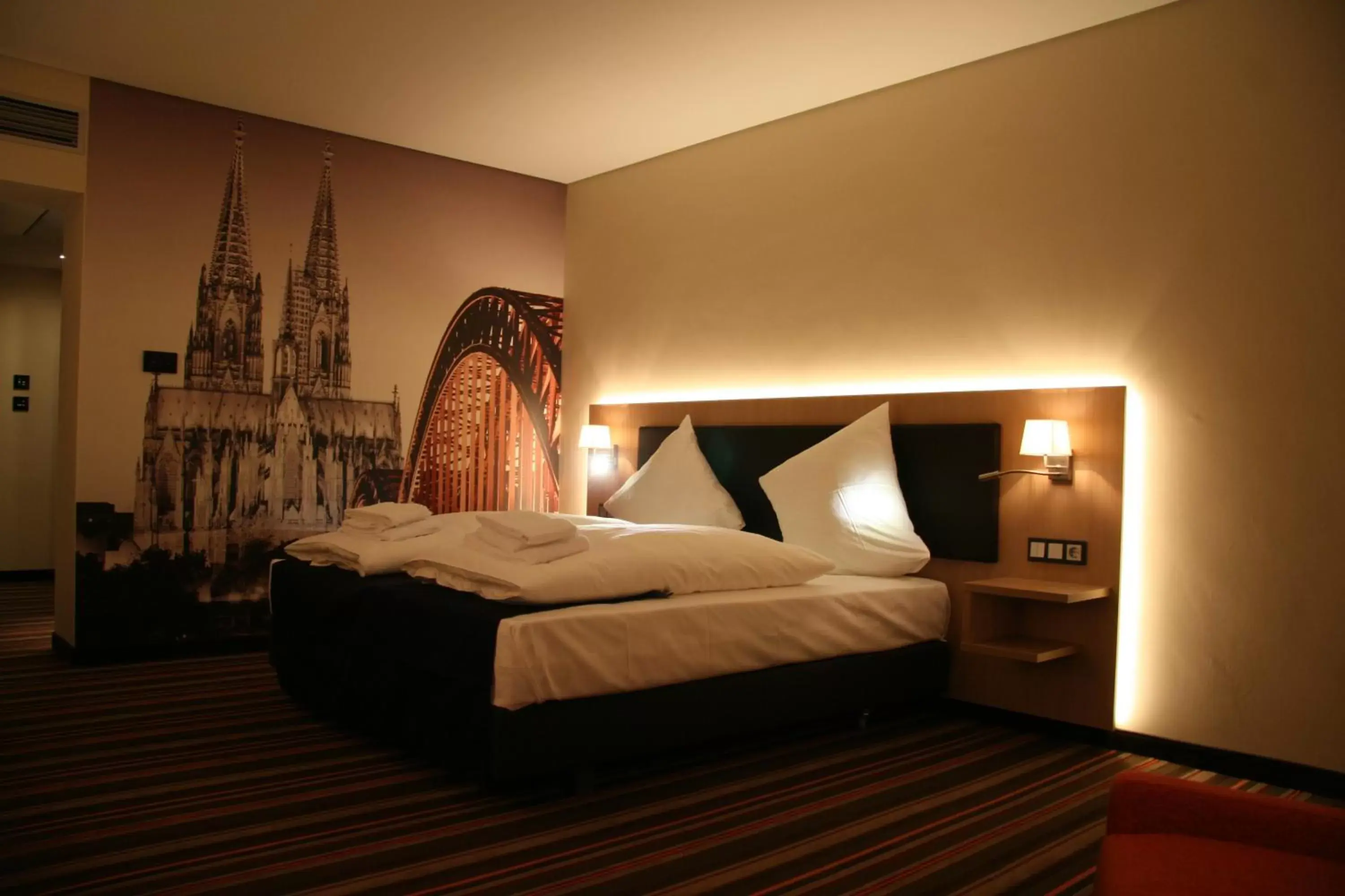Bedroom, Bed in Hotel Fortune