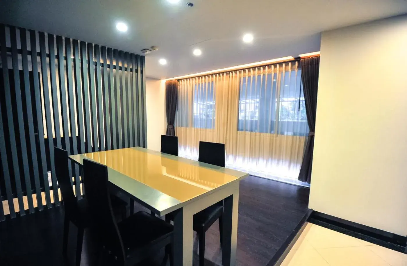 Dining area in 42Grand Residence
