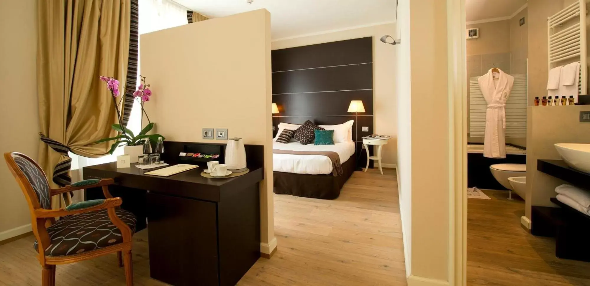 Superior Double or Twin Room in TownHouse 33 Superior Double or Twin Room in TownHouse 33