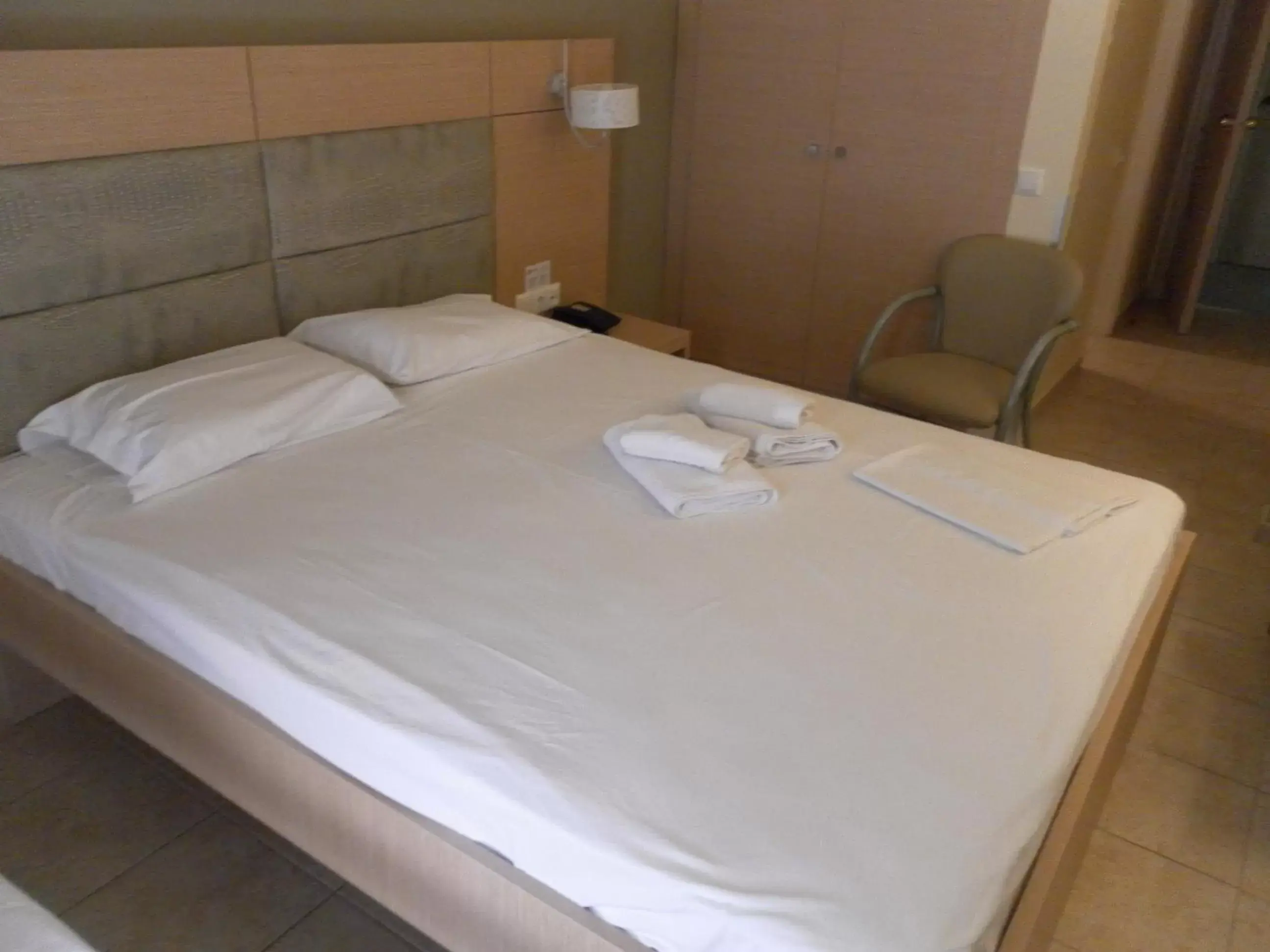 Single Room in Esperia Single Room in Esperia