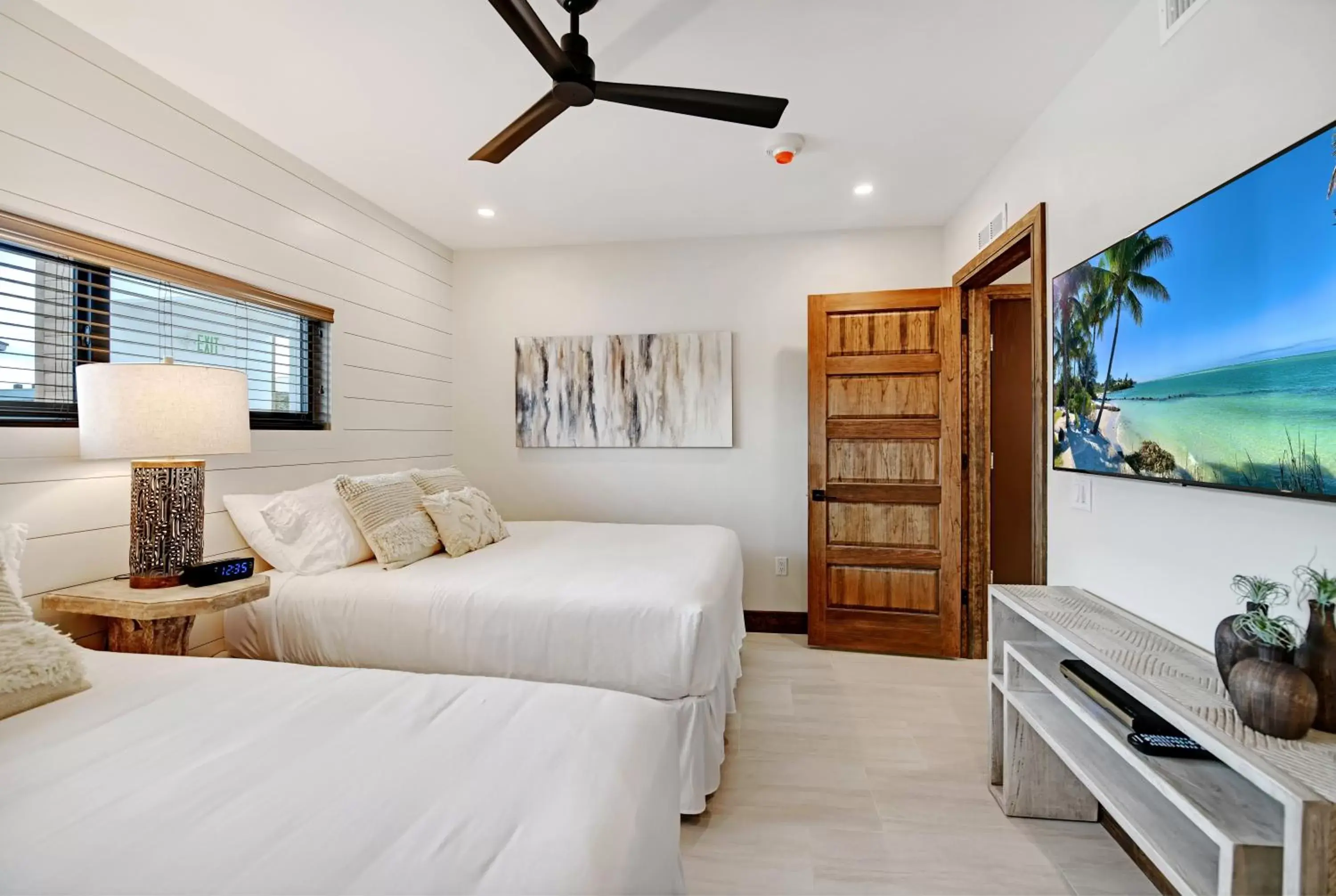 Bedroom, Bed in Bali Hai Beachfront Resort and Spa