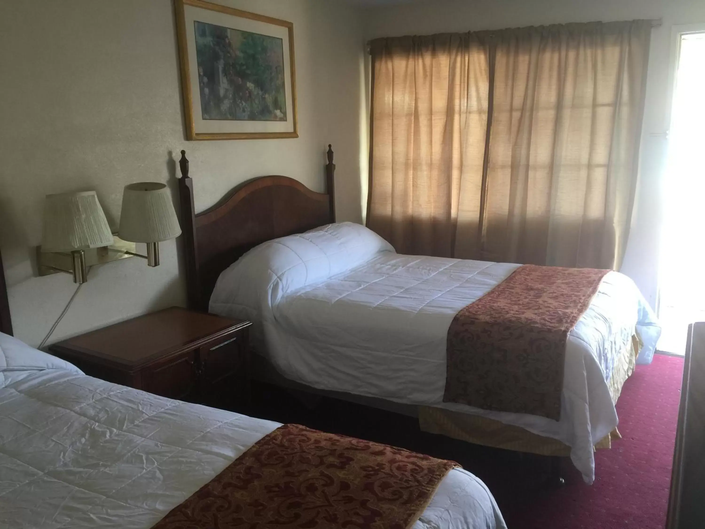 Bed in Frontier Motel