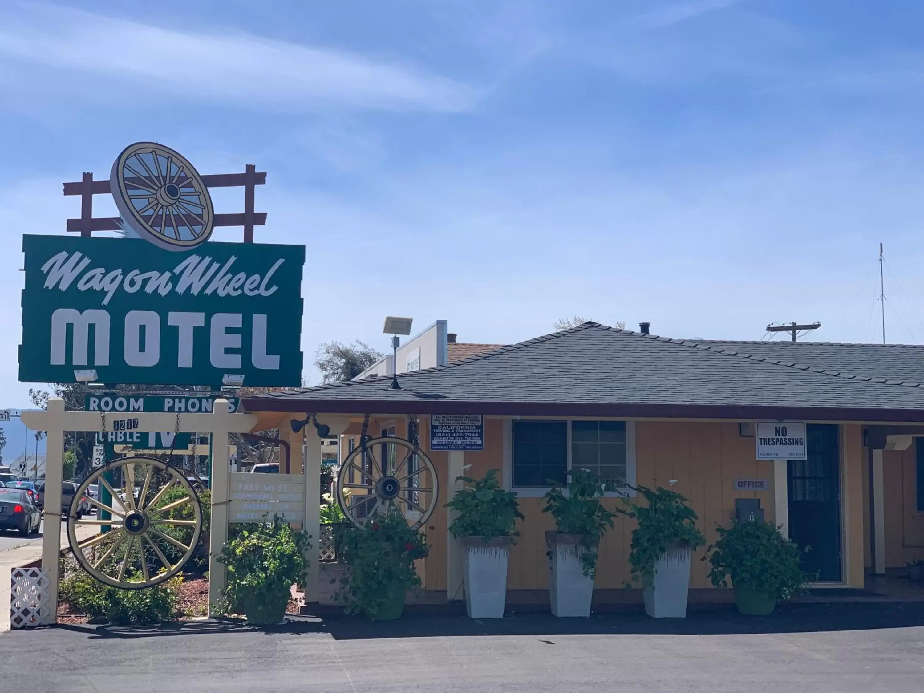 Property Building in Wagon Wheel Motel