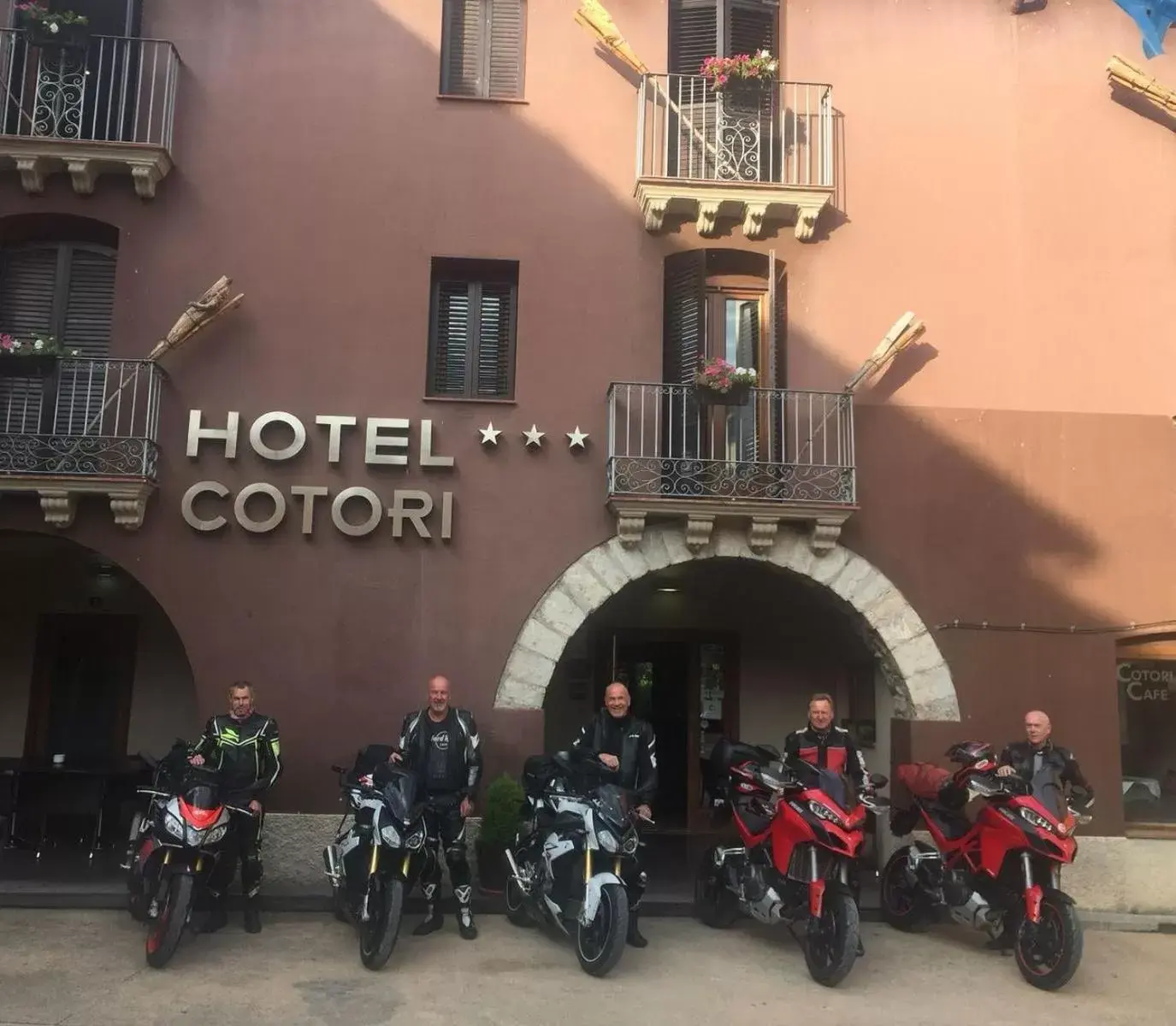 Hotel Cotori