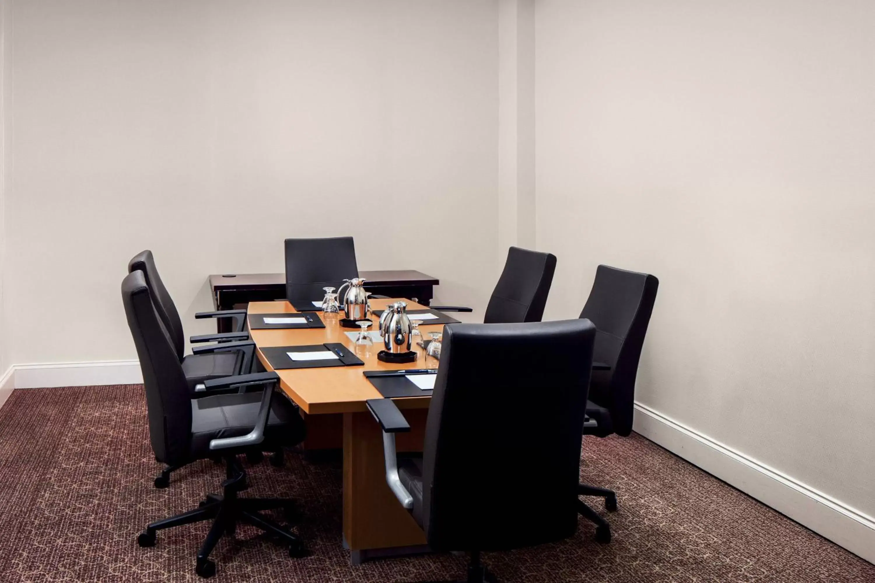Meeting/conference room, Business Area/Conference Room in Sheraton Raleigh Hotel
