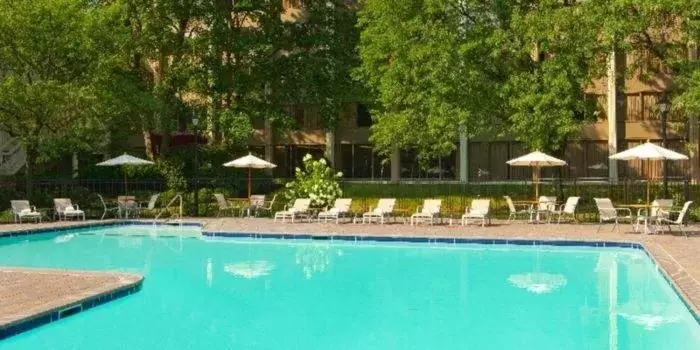 Swimming Pool in Grand Resort Hotel - Mt Laurel - Philadelphia