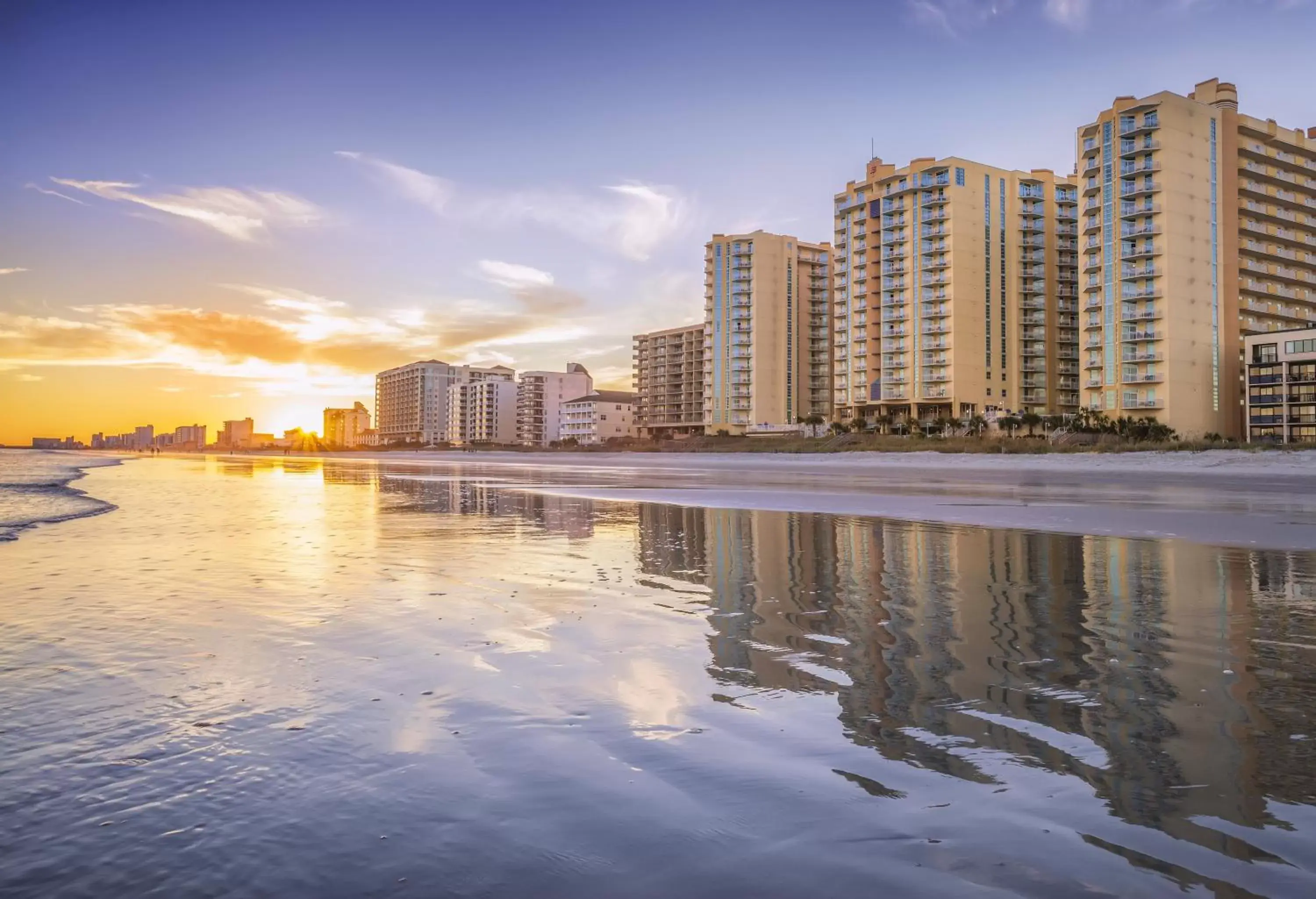 Property building in Club Wyndham Ocean Boulevard