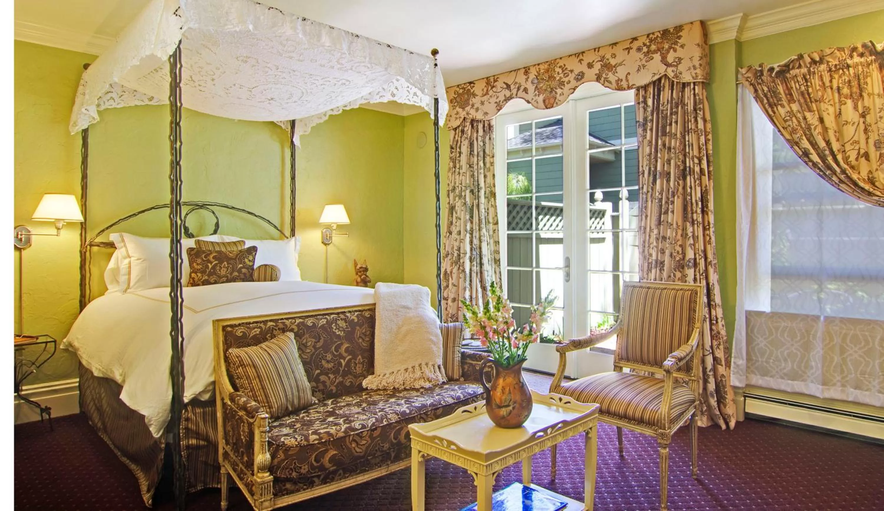 Photo of the whole room, Bed in Inn at Depot Hill