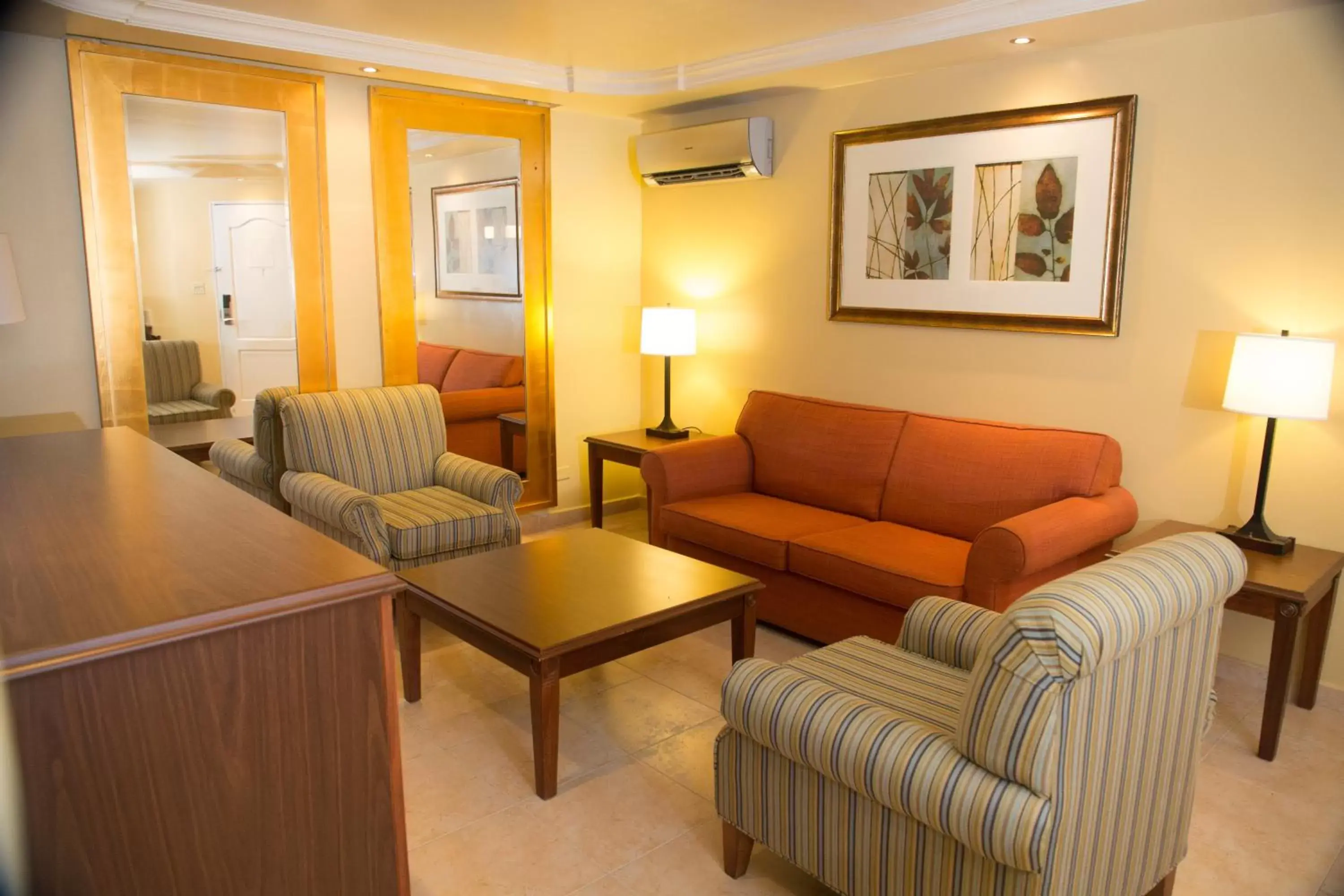 Seating Area in Best Western El Dorado Panama Hotel