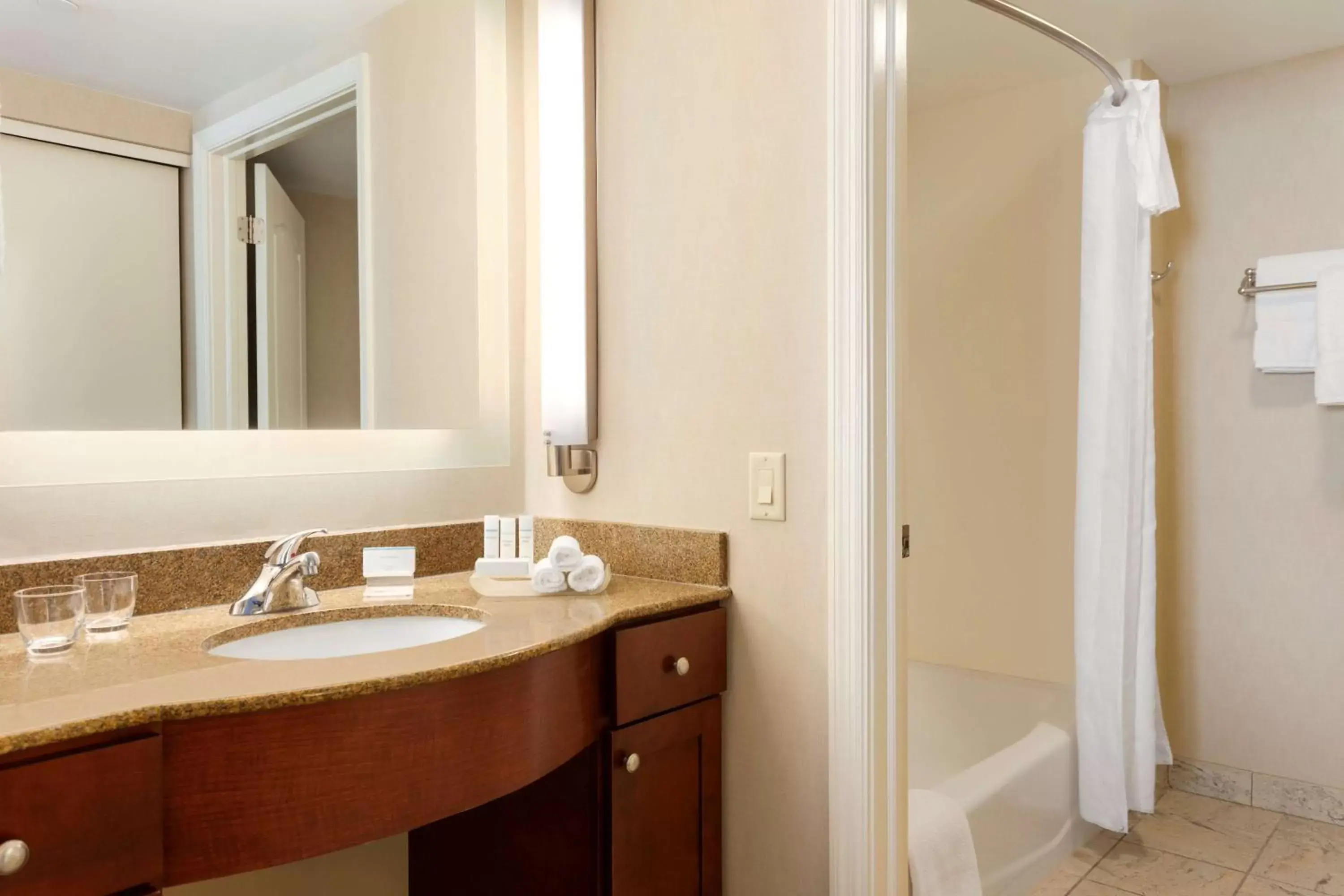 Bathroom in Homewood Suites by Hilton Reading-Wyomissing